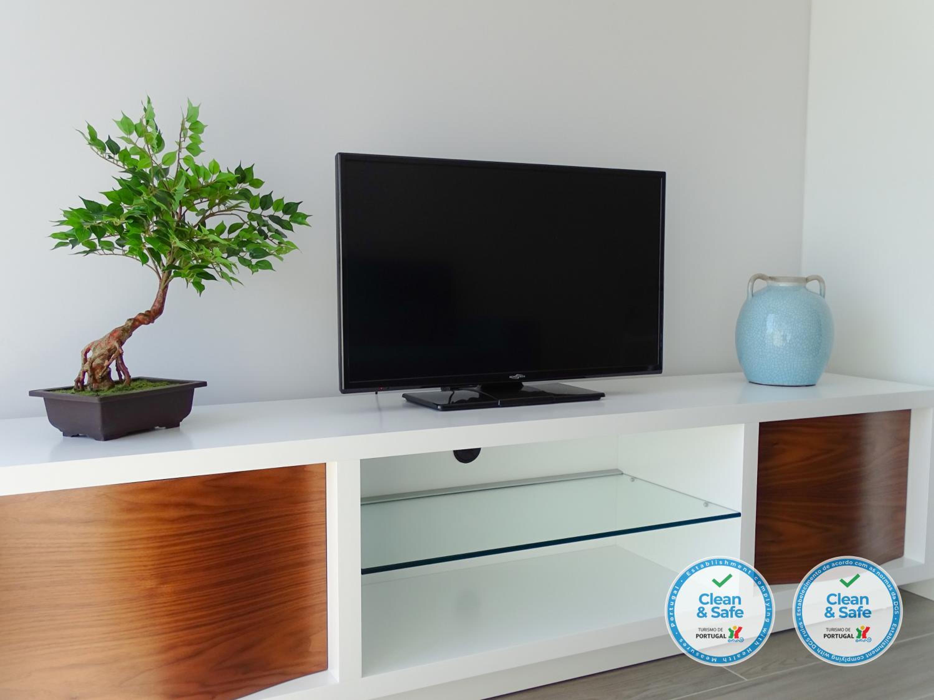 One-Bedroom Apartment - Photo 10