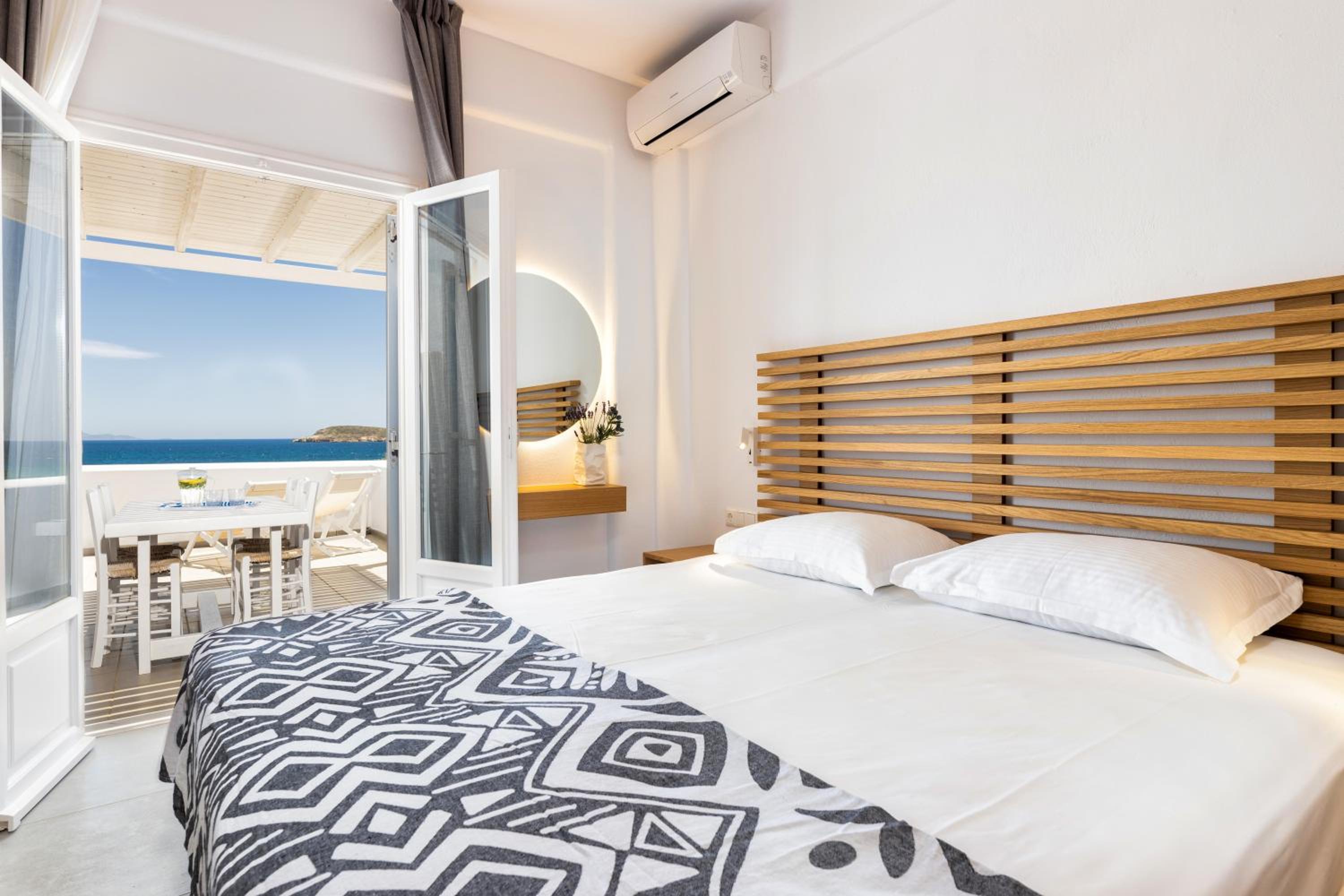 Studio with Sea View