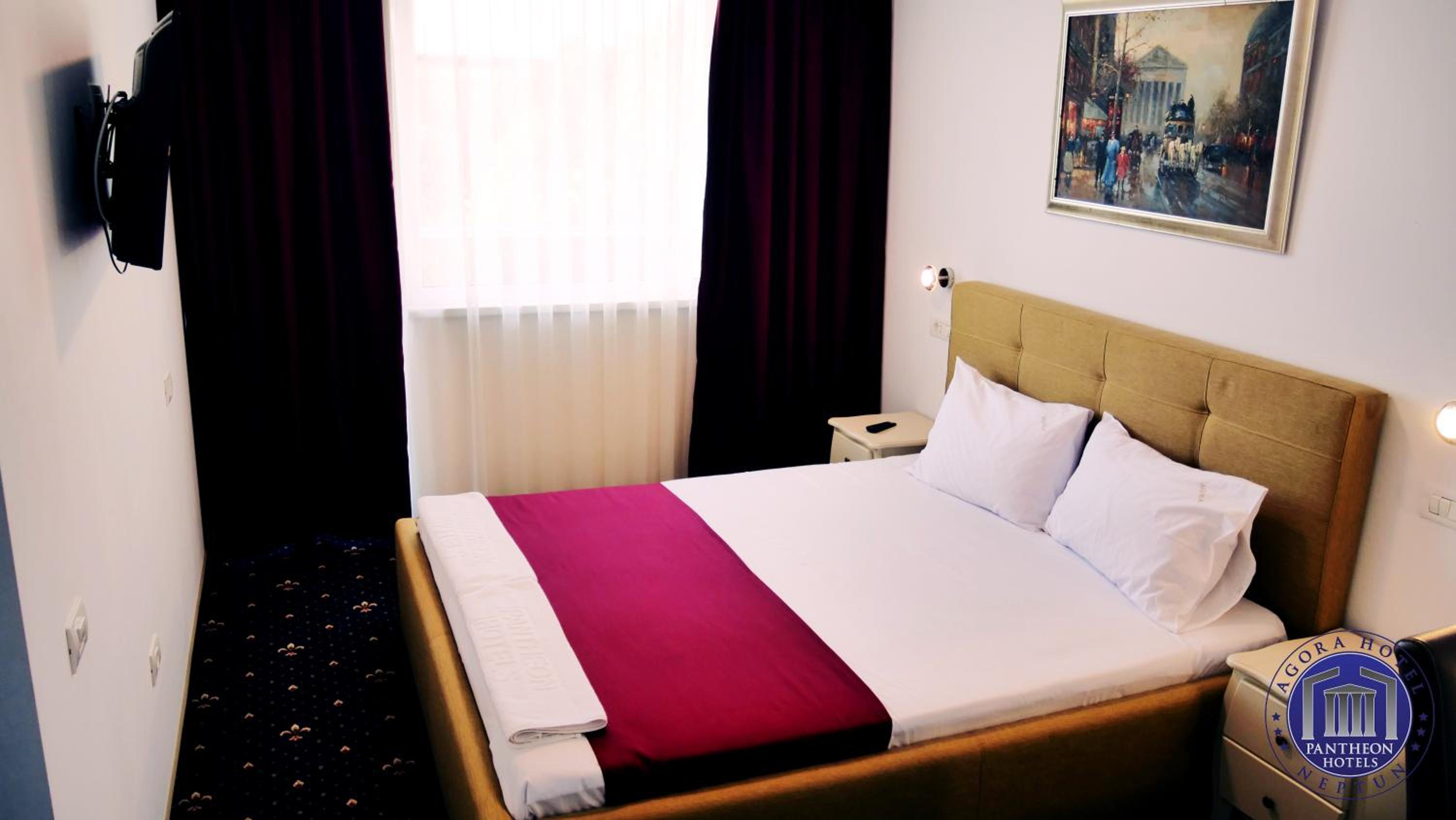 Double Room - Photo 6