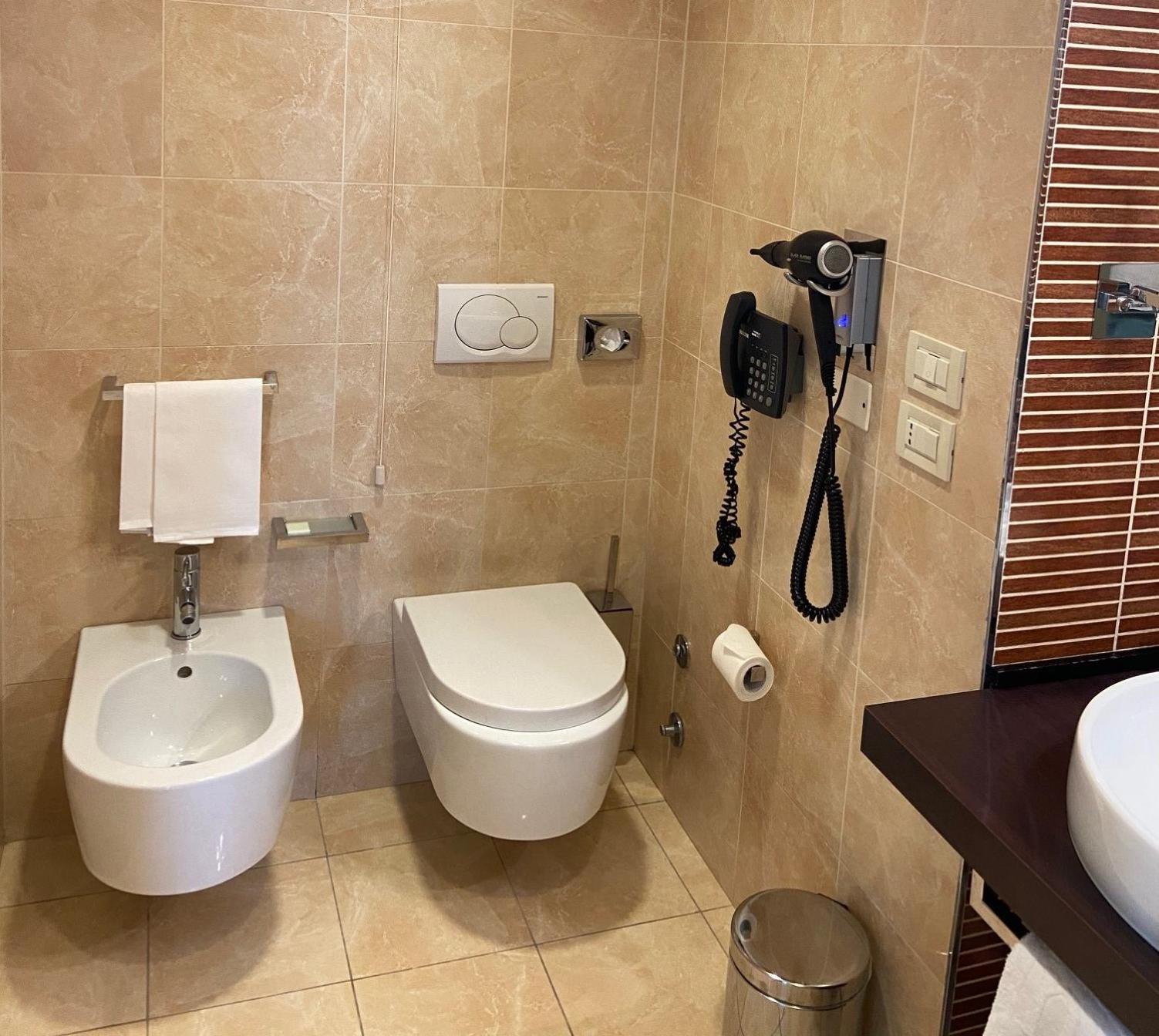 Suite - Photo 2