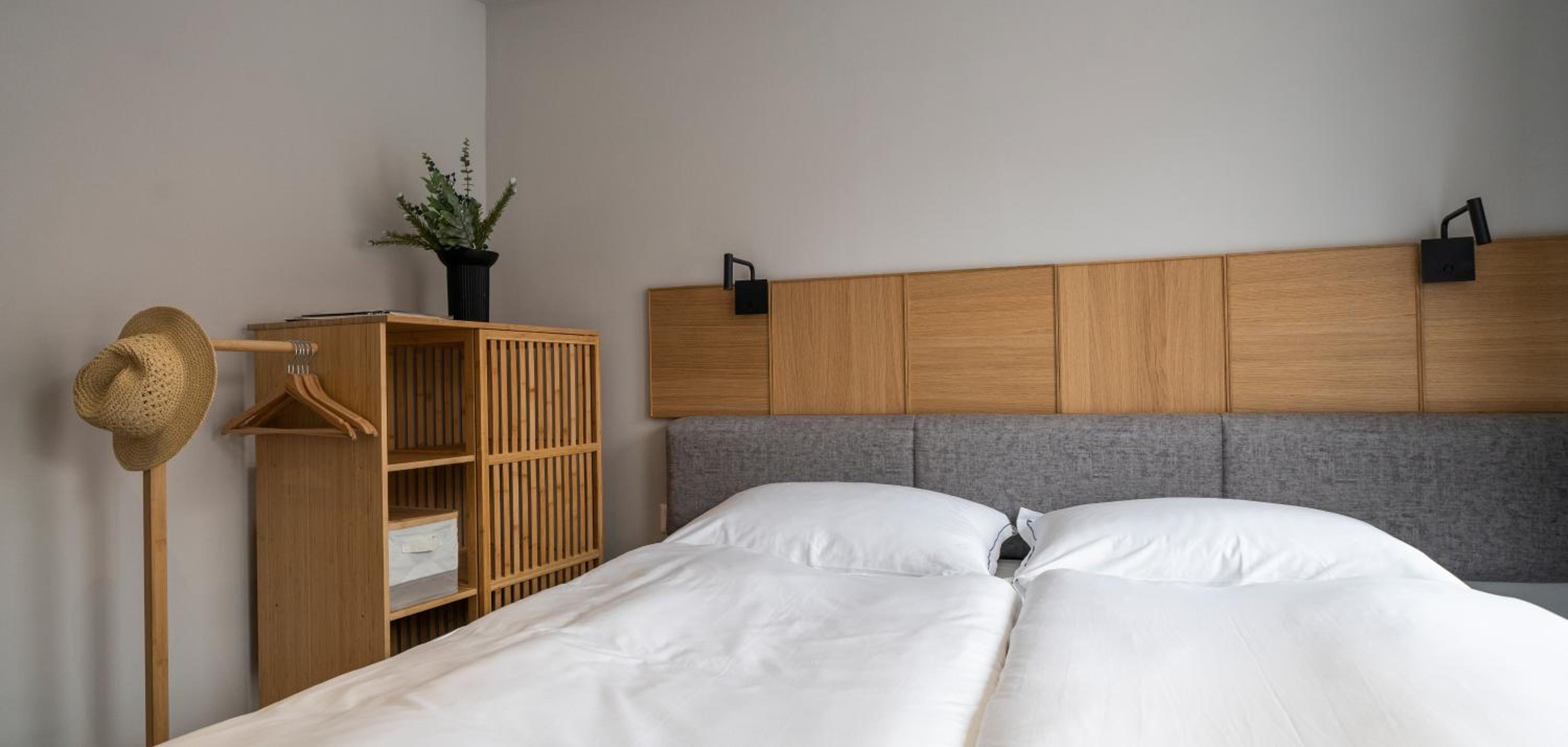 Double Room - Photo 7