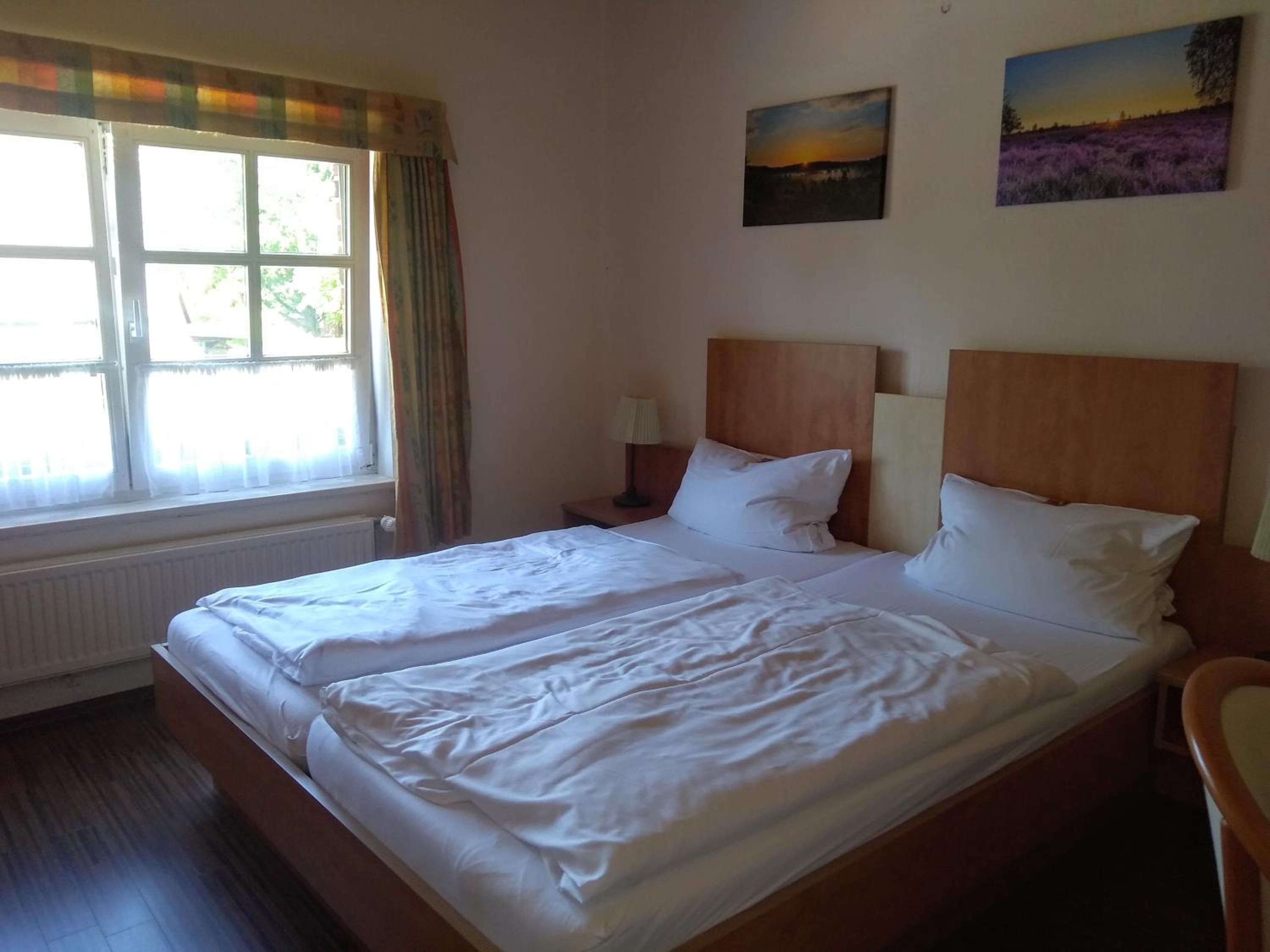 Budget Double Room photo 2