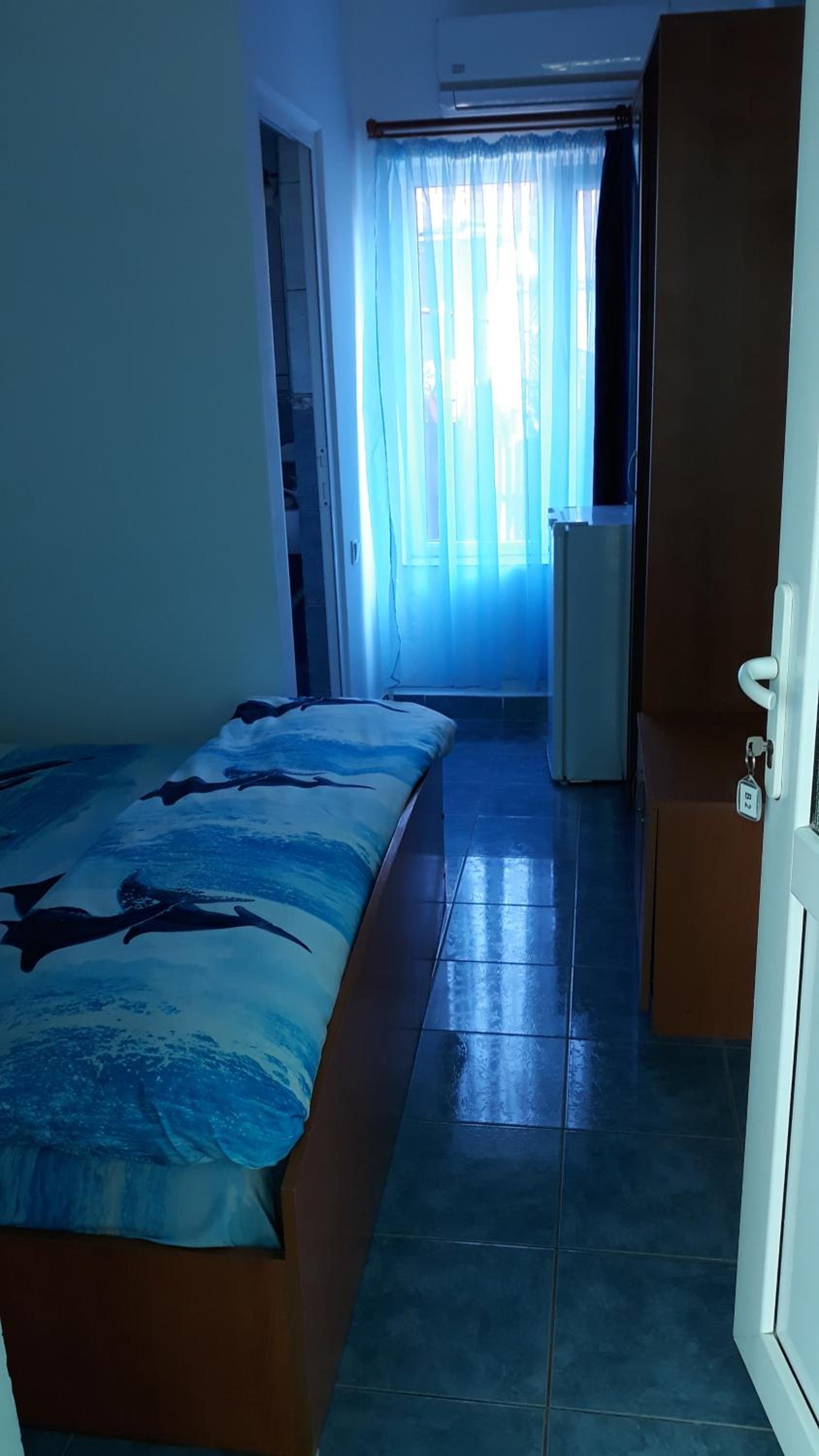 Economy Double Room photo 2