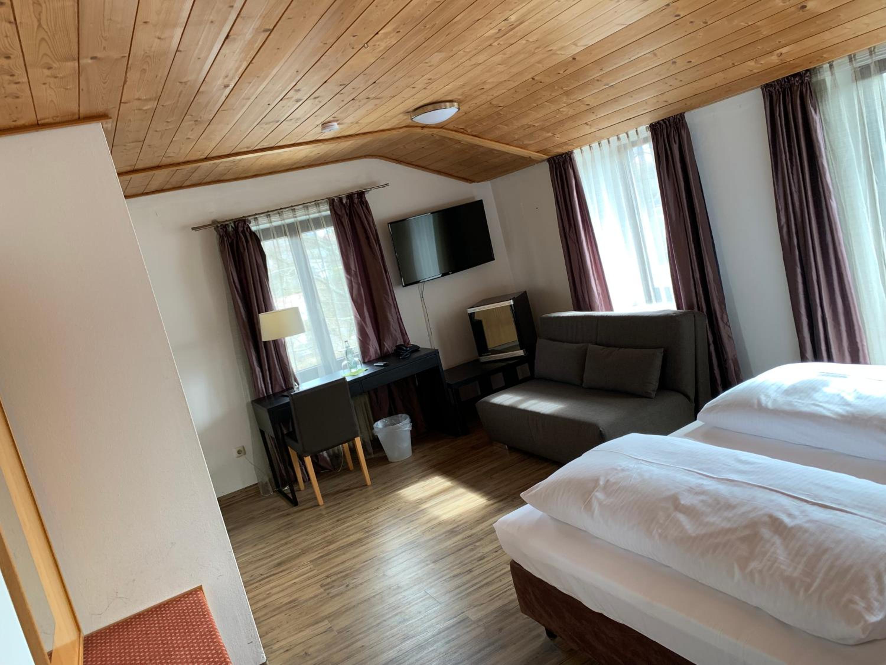 Superior Double Room - Photo 1