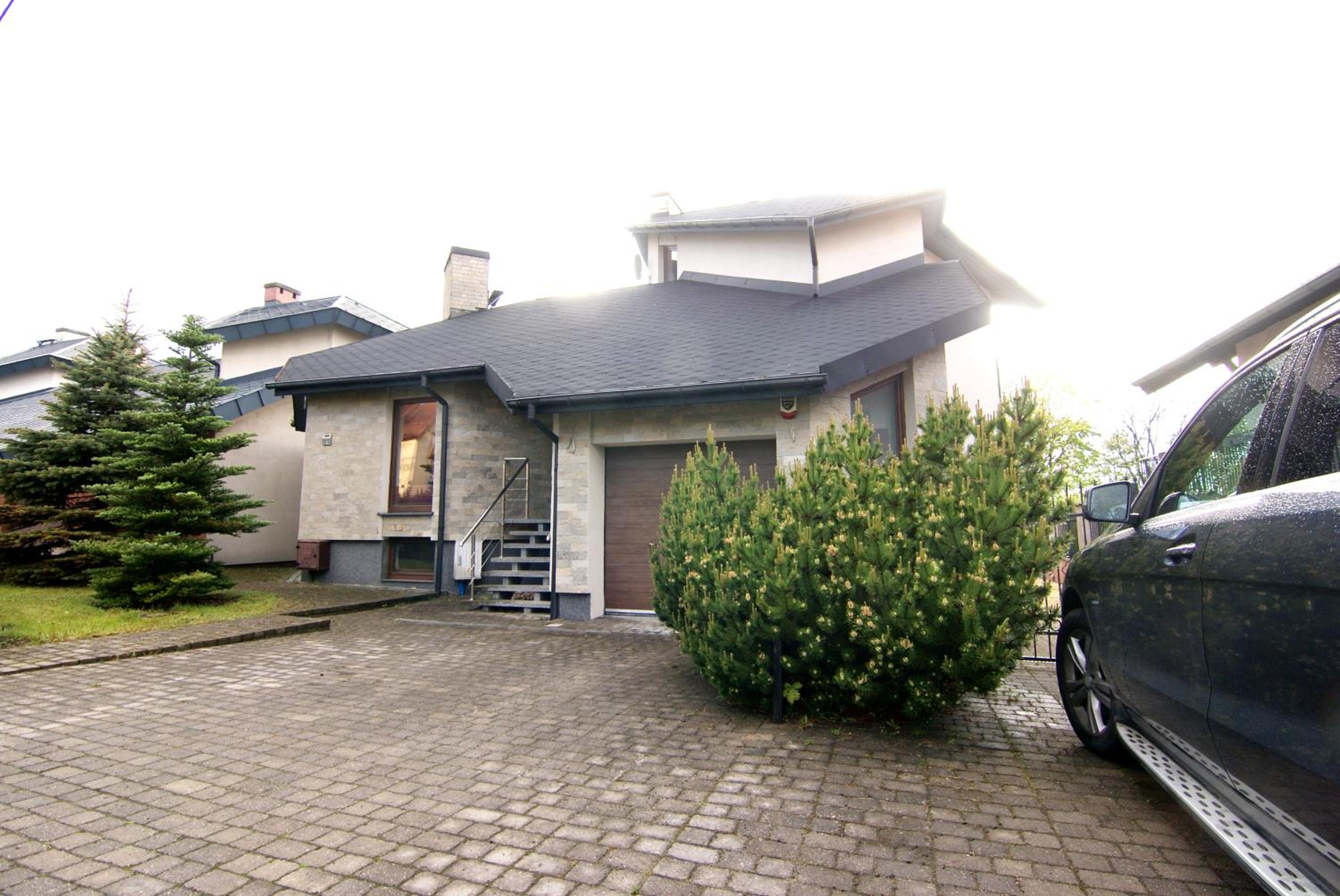 Villa photo 1
