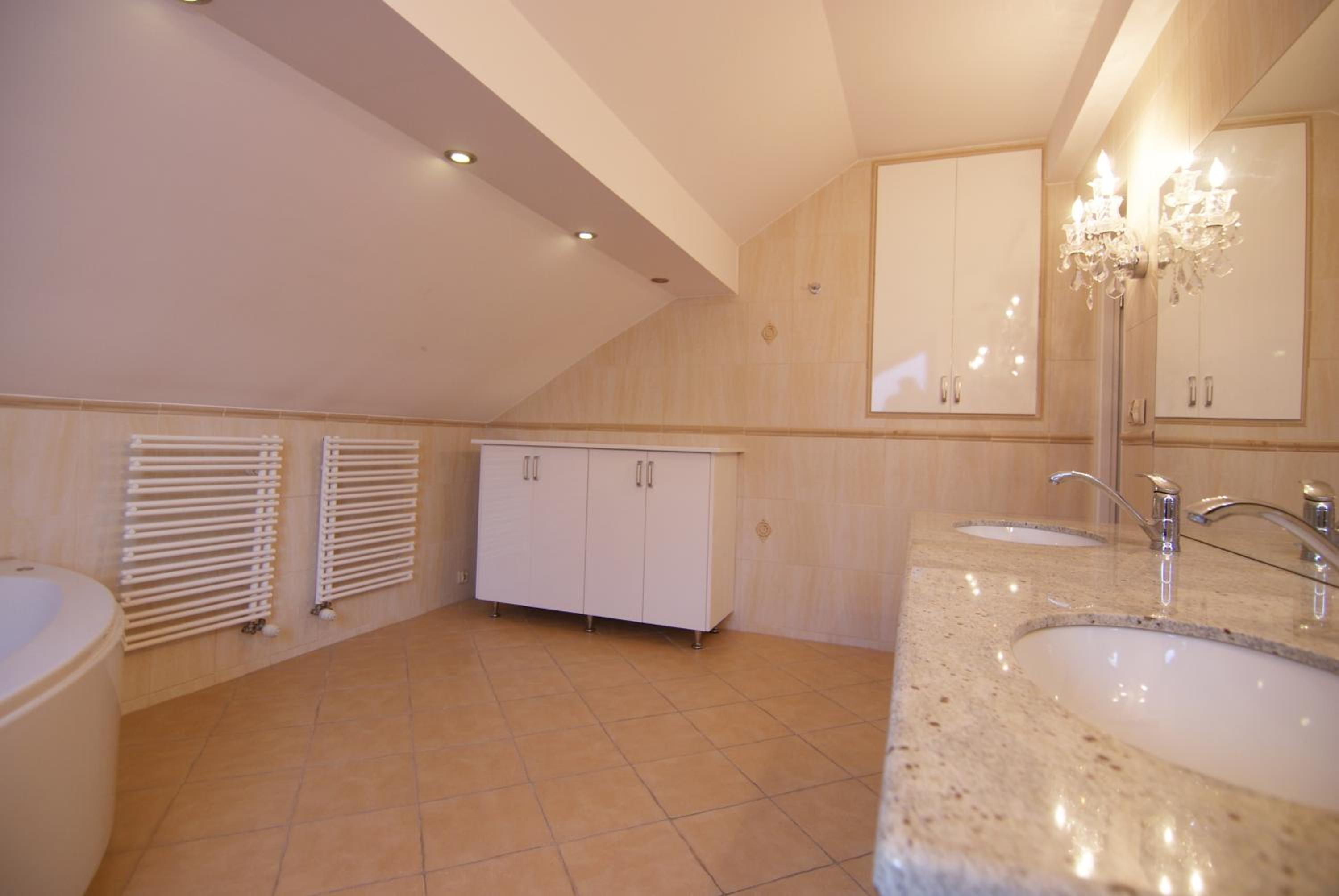 Villa photo 2
