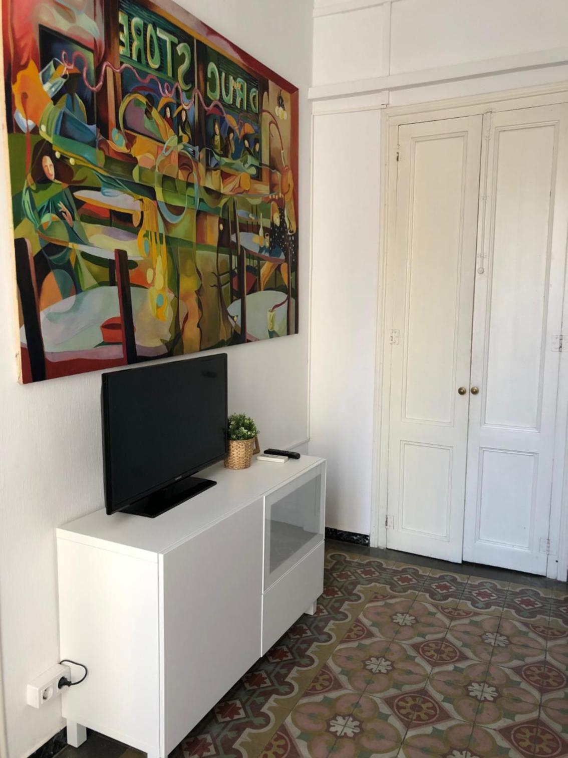 Apartment photo 2