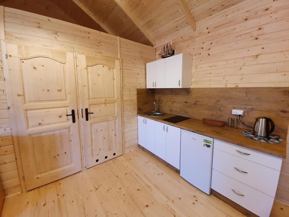 One-Bedroom House photo 1