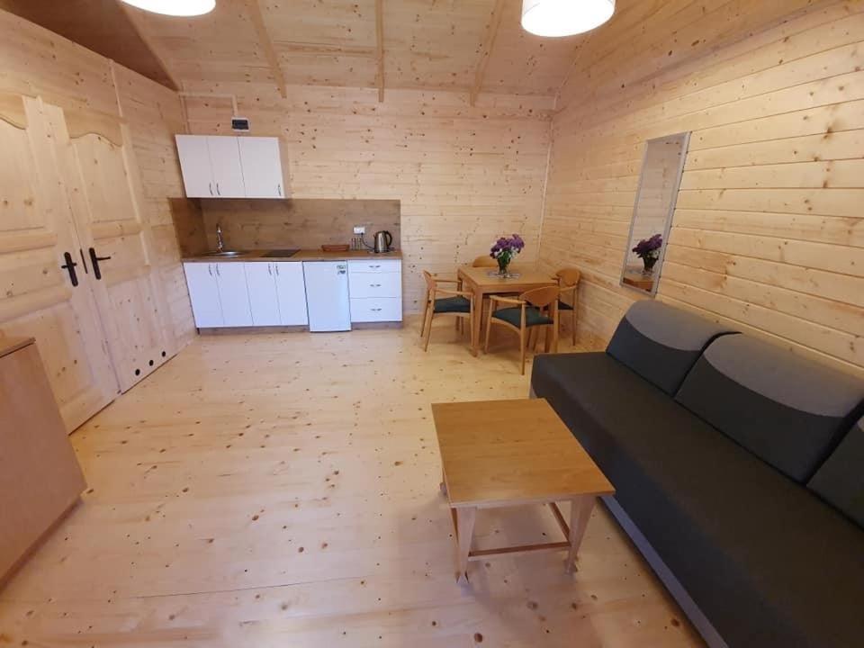 One-Bedroom House photo 2