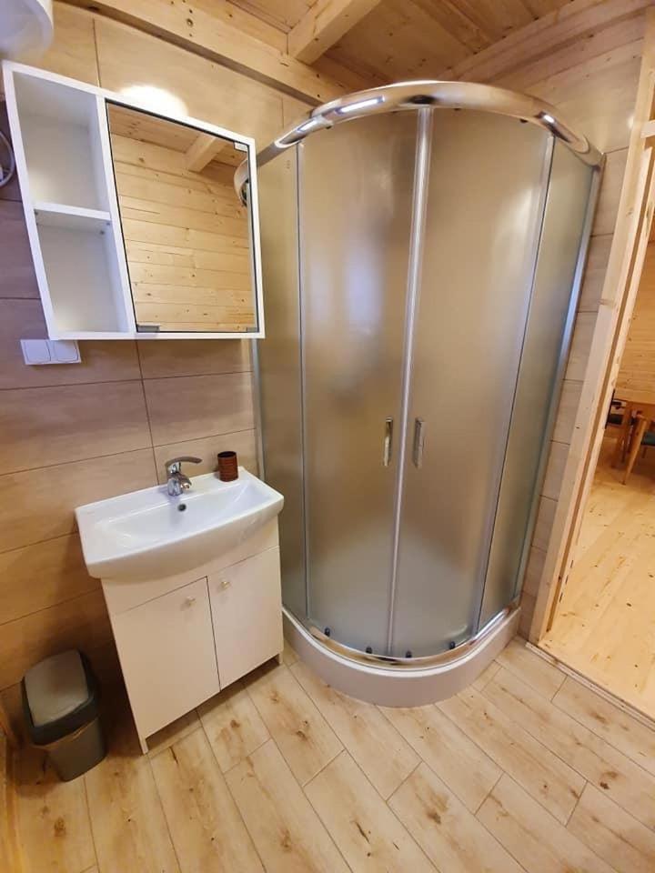 One-Bedroom House photo 1