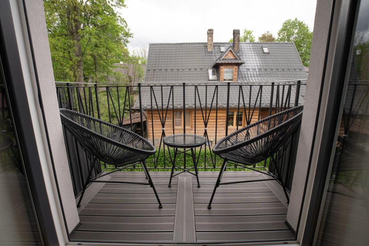 One-Bedroom Apartment with Balcony - Photo 5