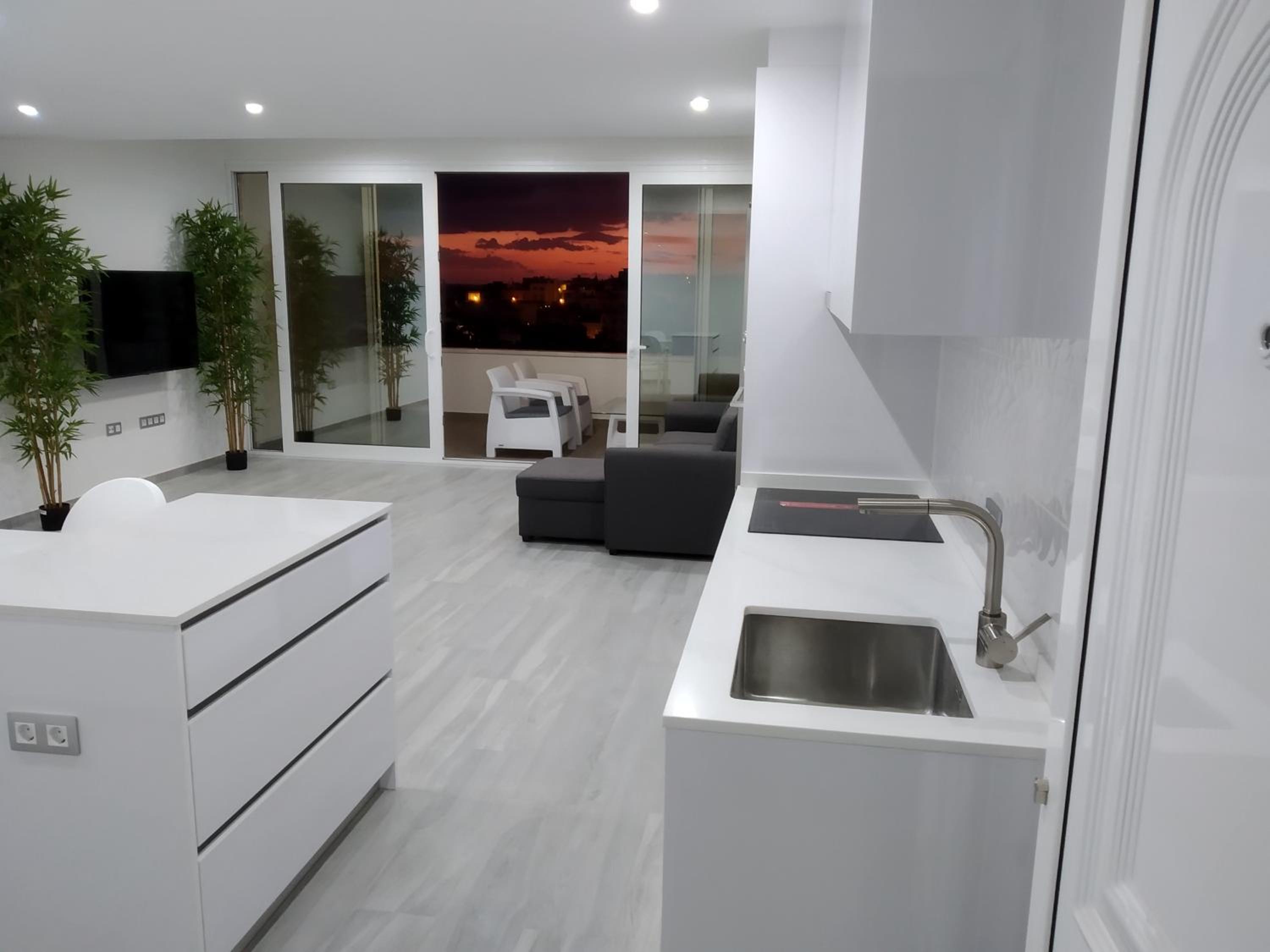 Two-Bedroom House - Photo 20