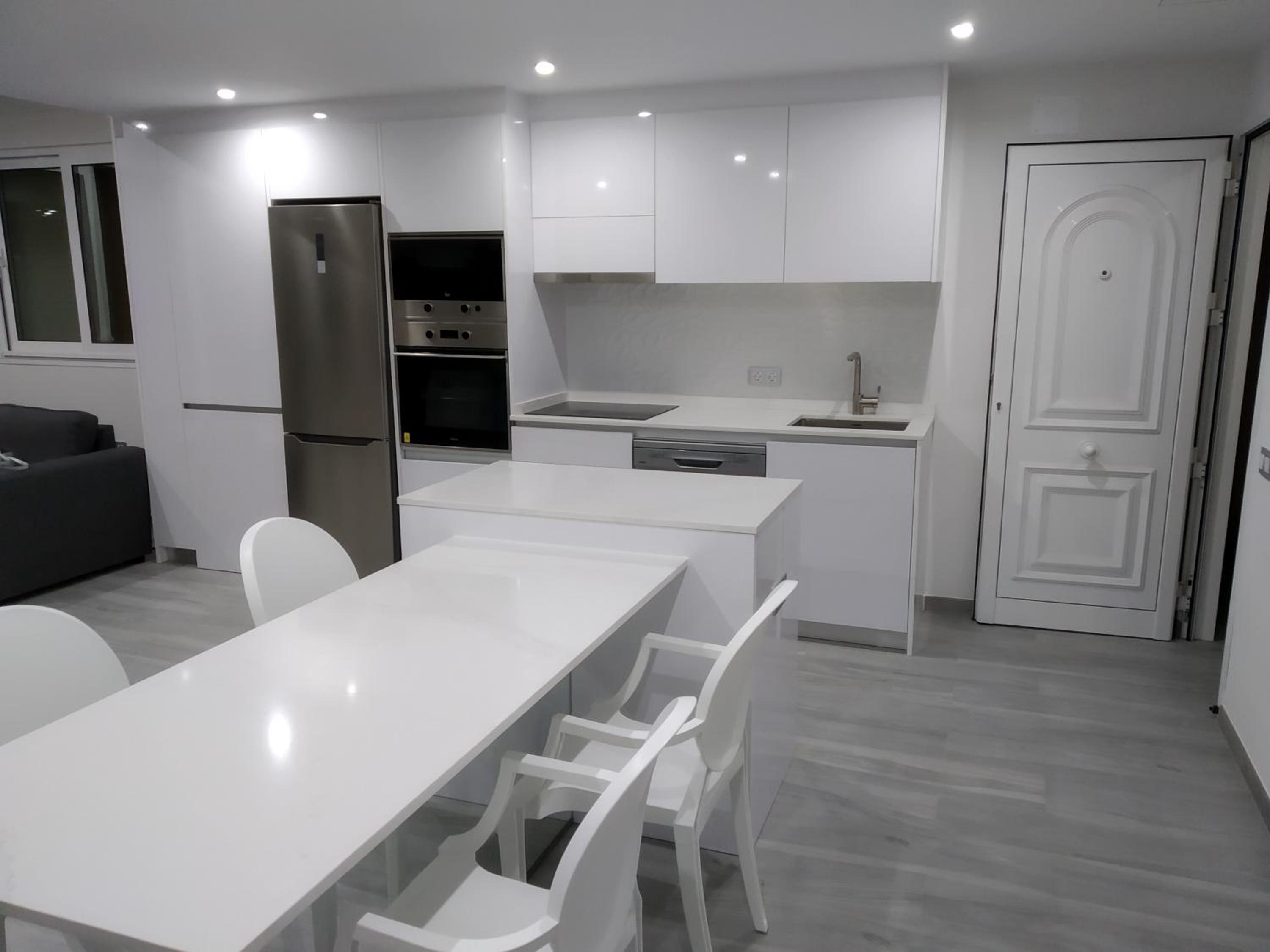 Two-Bedroom House - Photo 14