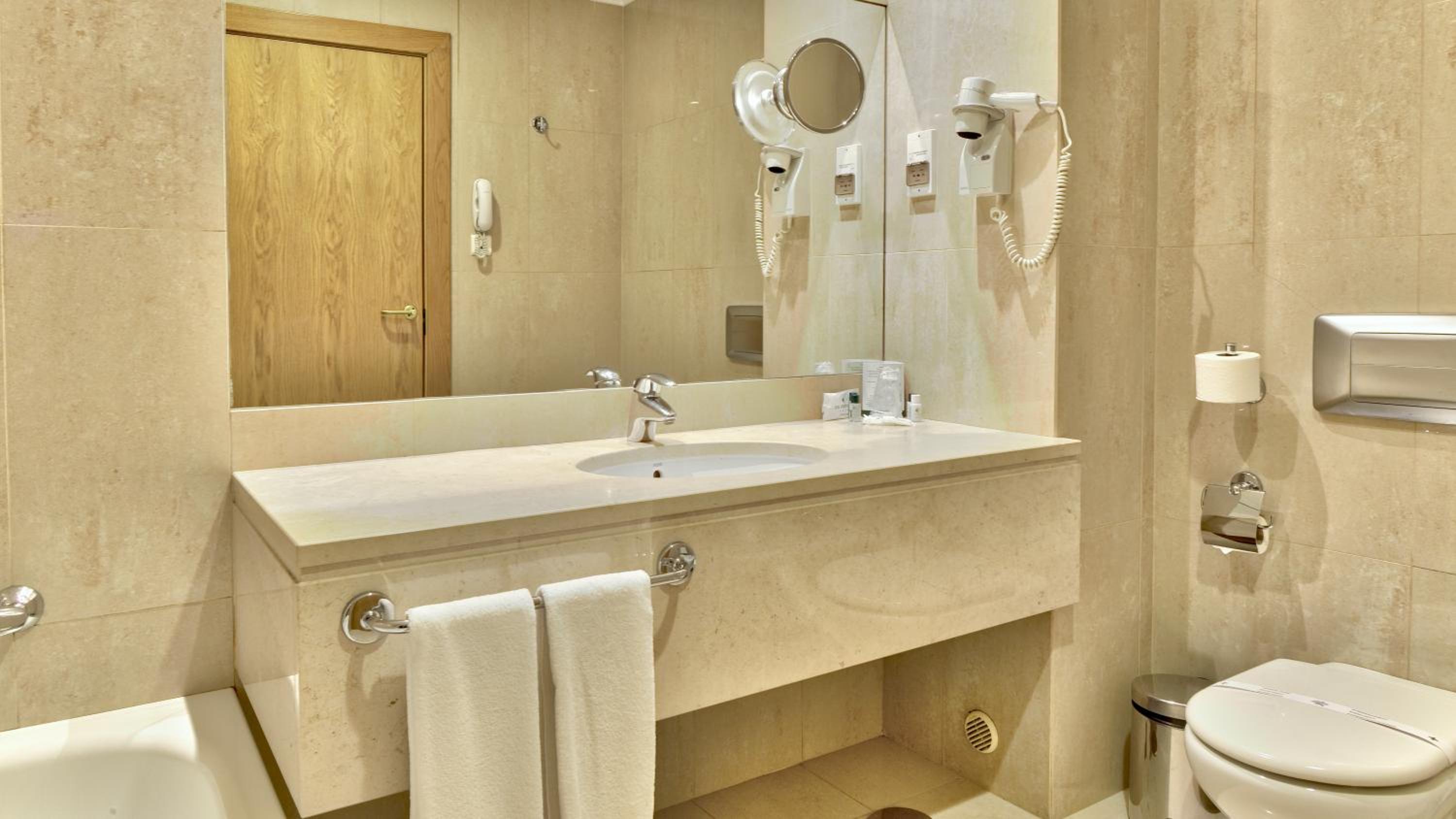Suite (2 Adults + 2 Child up to 12 years) - Photo 4