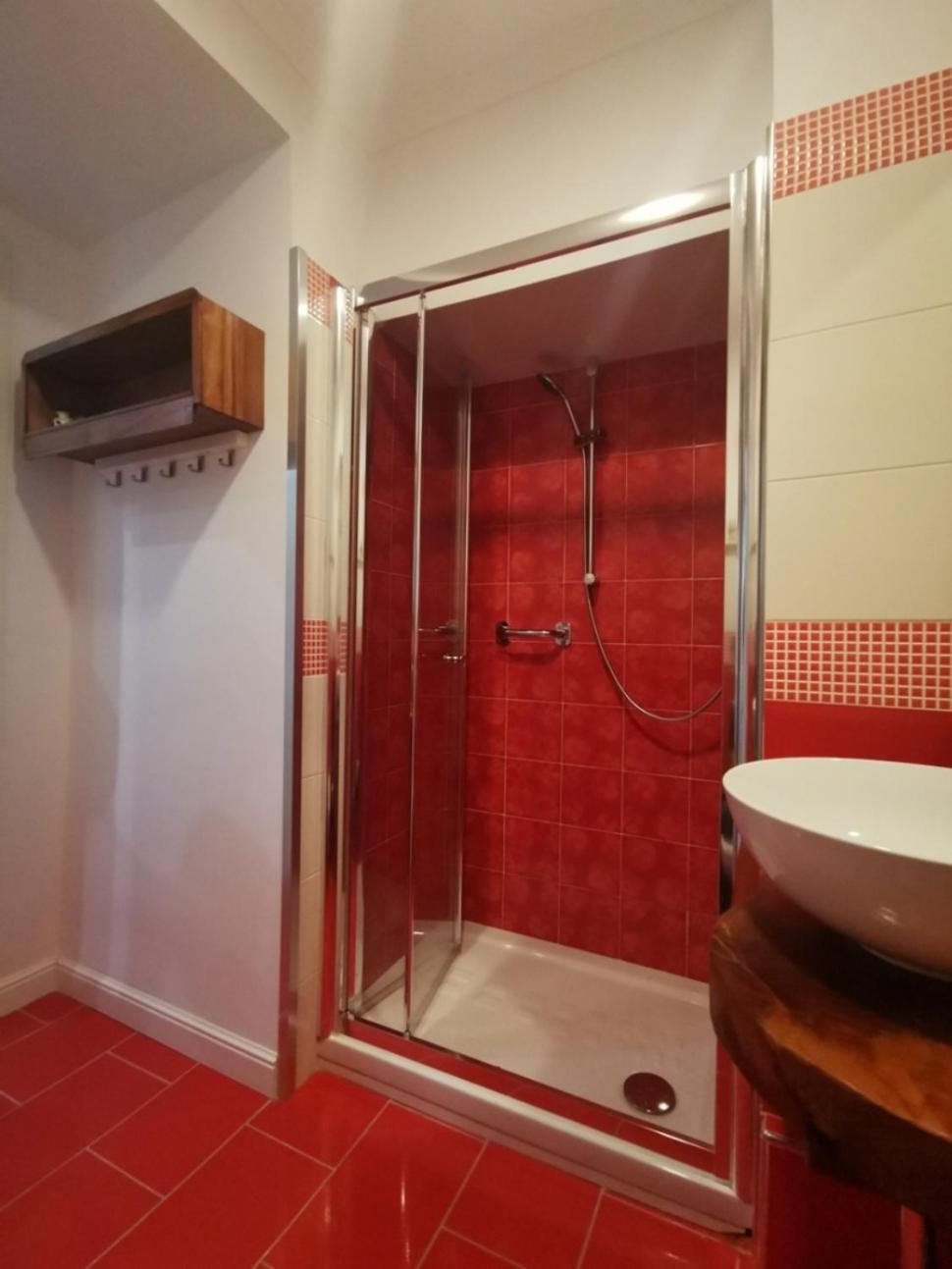 Double Room - Photo 6
