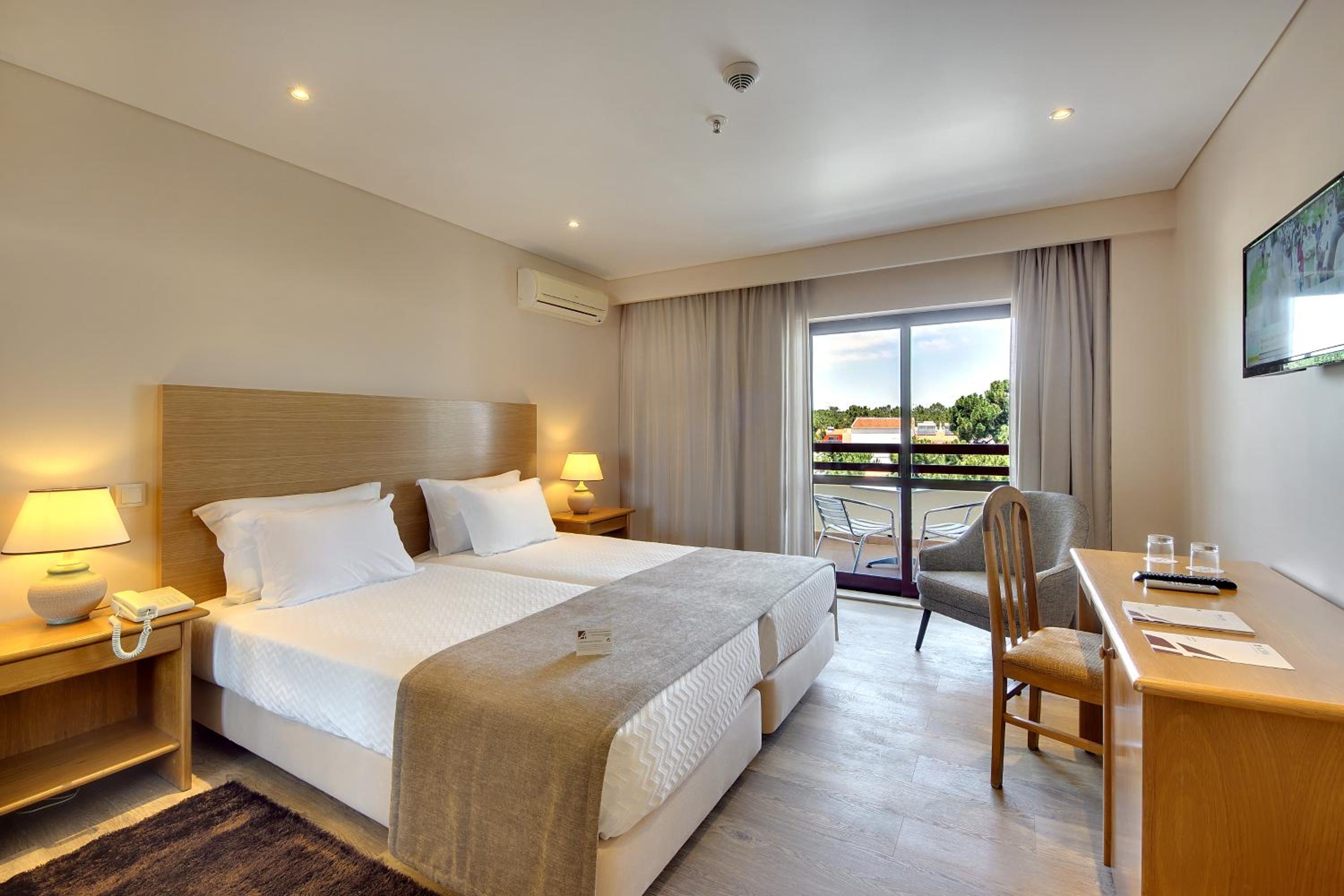 Double or Twin Room (2 Adults + 2 Children)