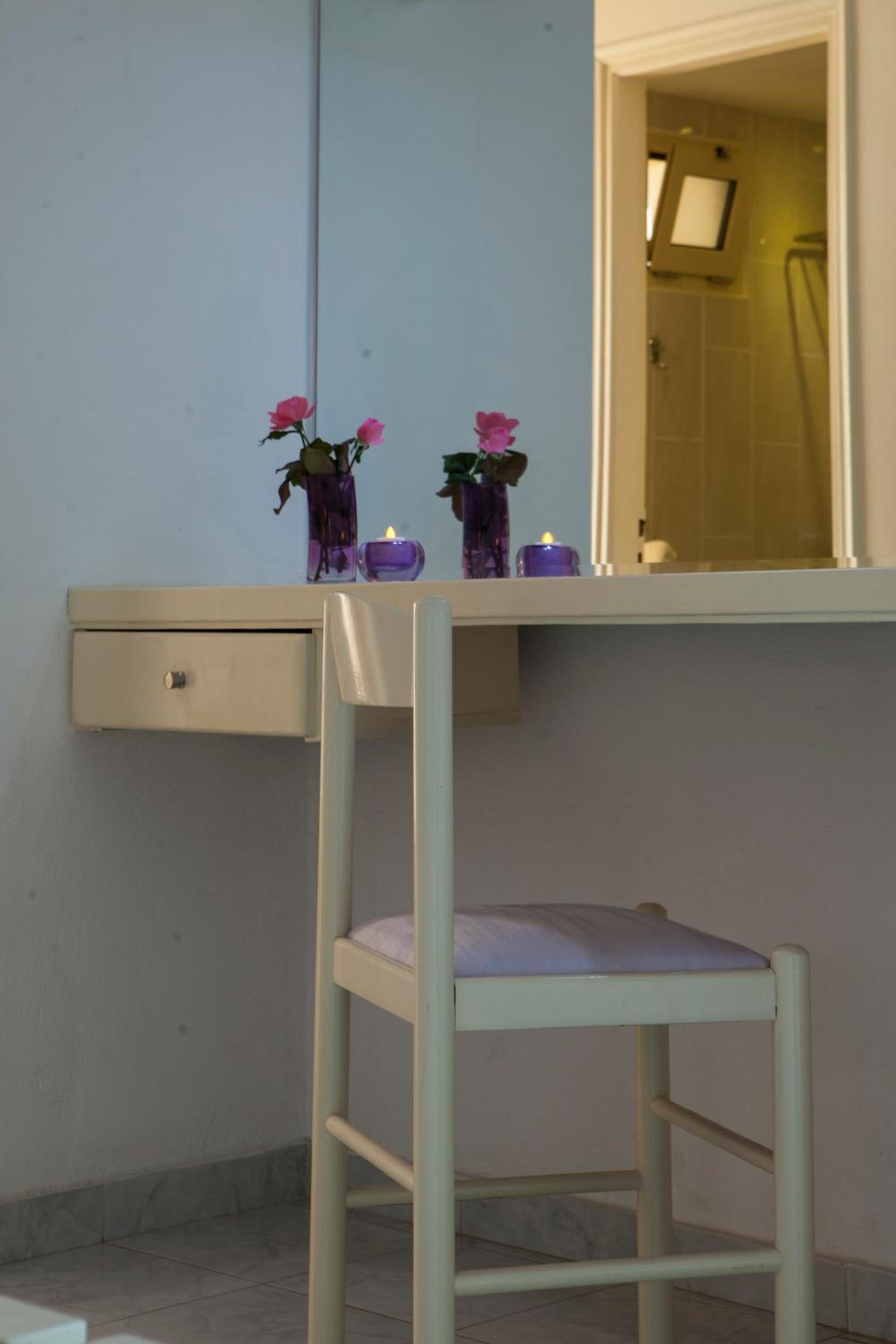 Deluxe Double or Twin Room with Pool View