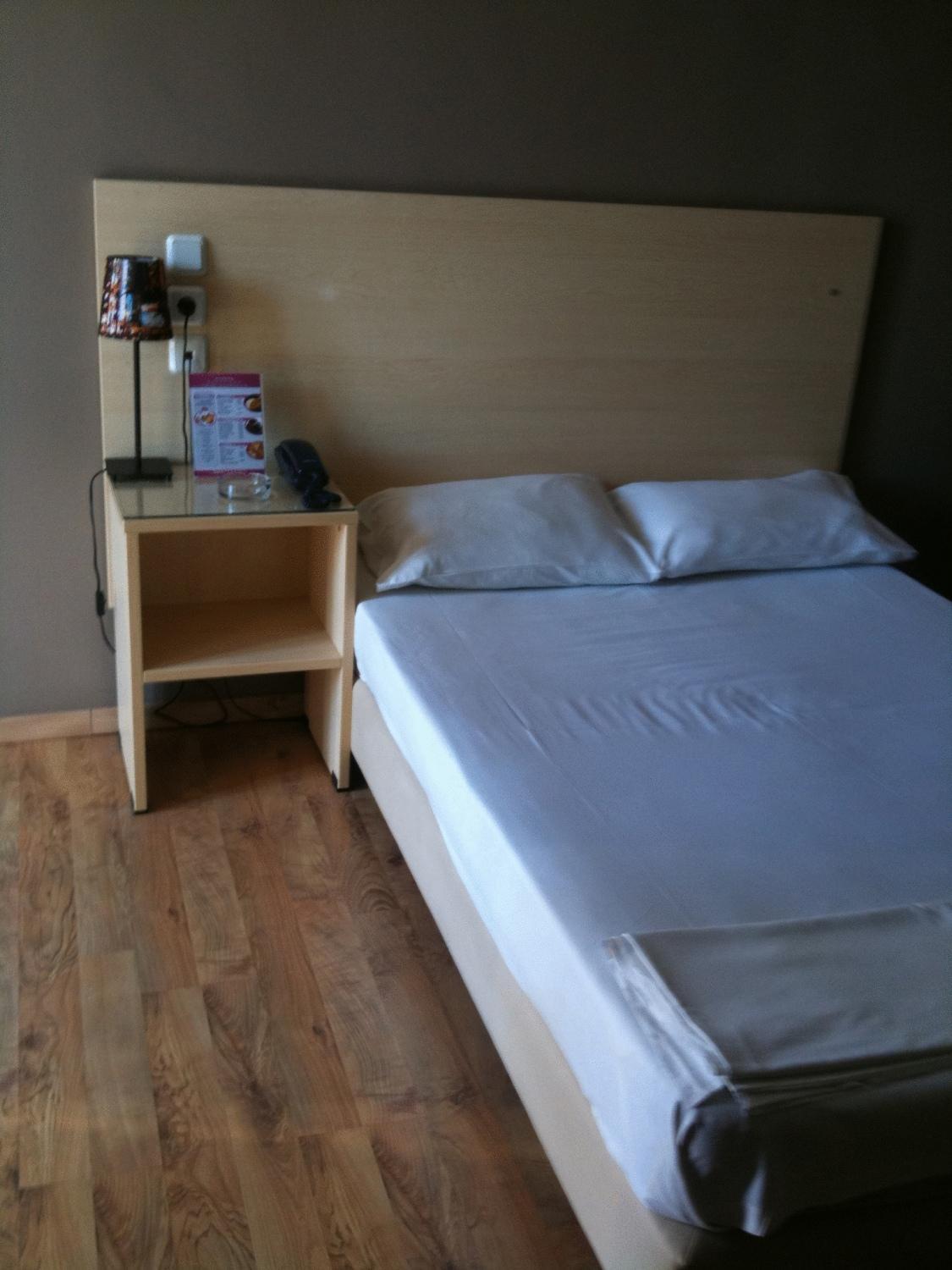 Basic Double Room - Photo 3