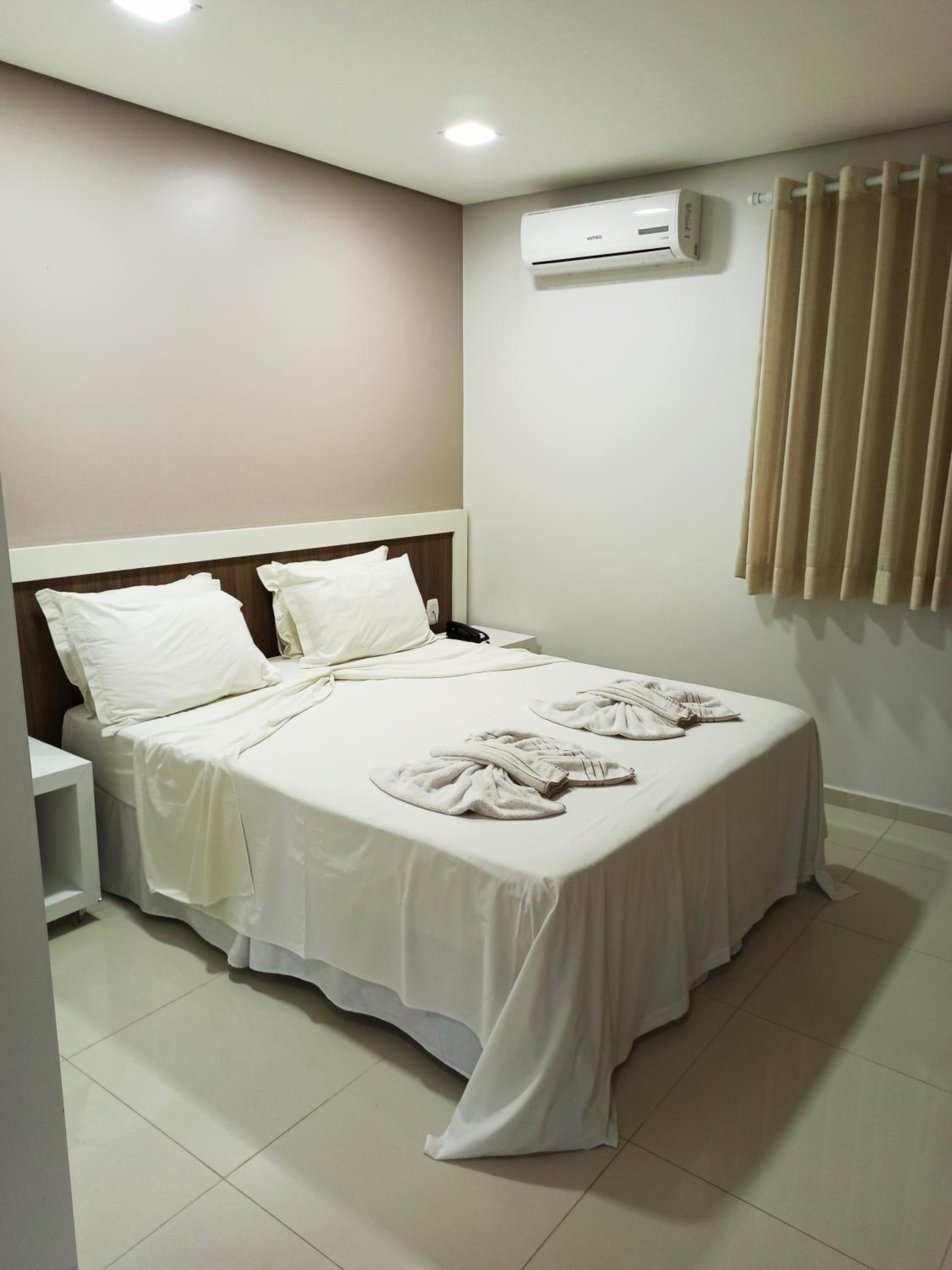 Deluxe Double or Twin Room photo 2