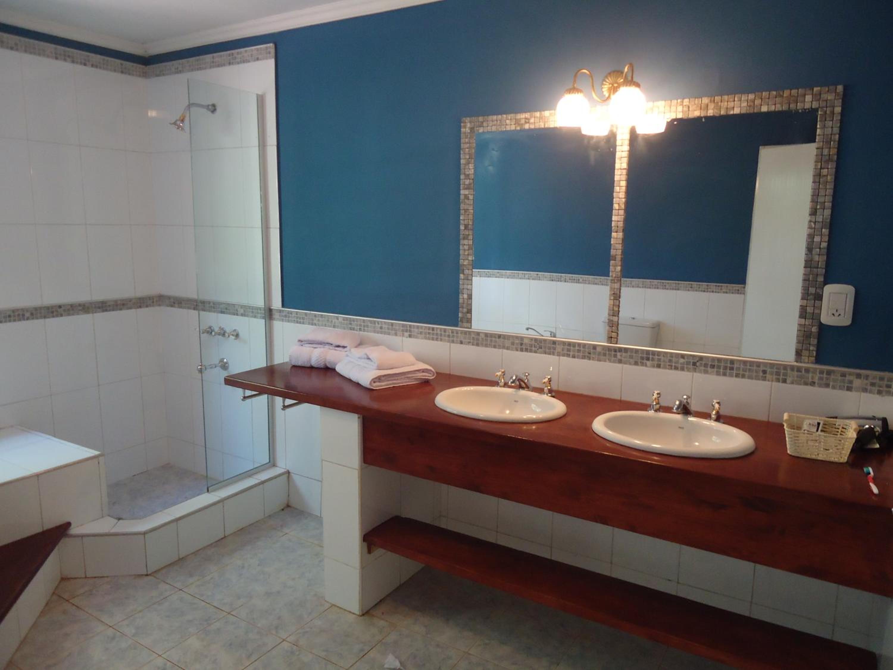 Double Room with Spa Bath photo 2