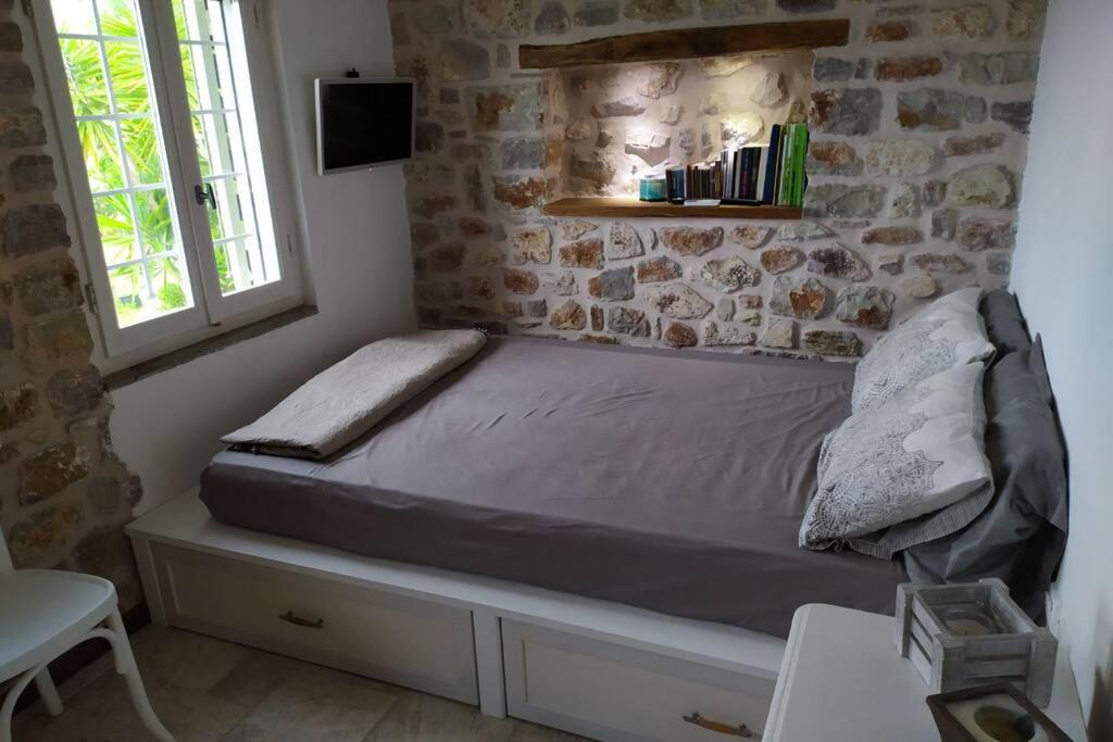 Two-Bedroom House photo 2
