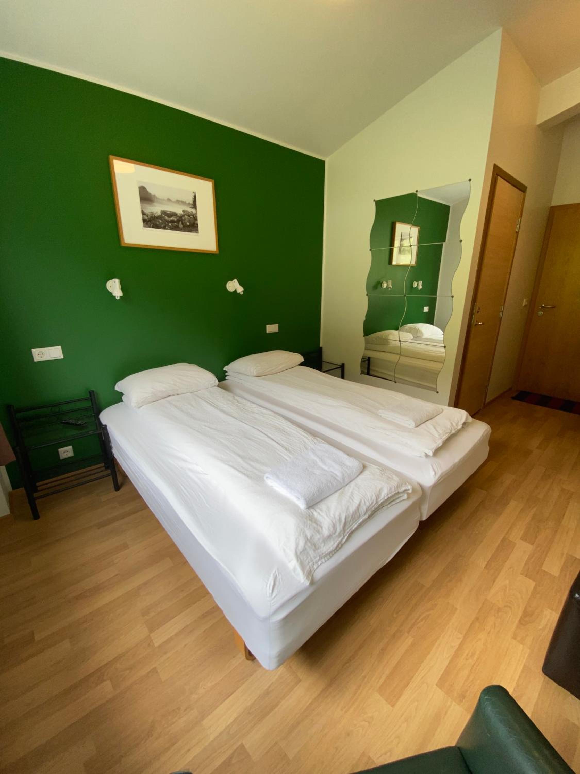 Double or Twin Room with Private Bathroom - Photo 1