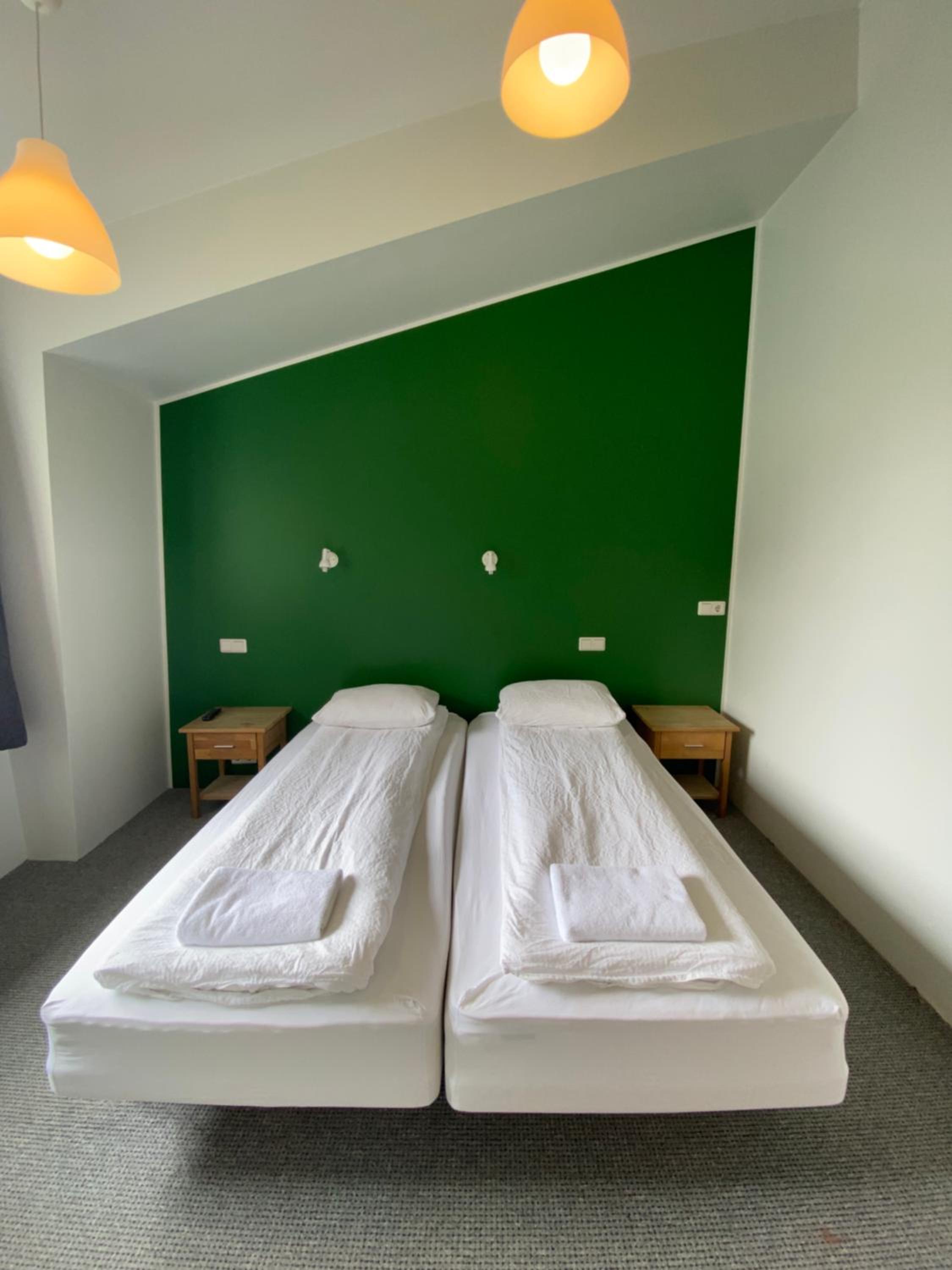 Double or Twin Room with Private Bathroom - Photo 4