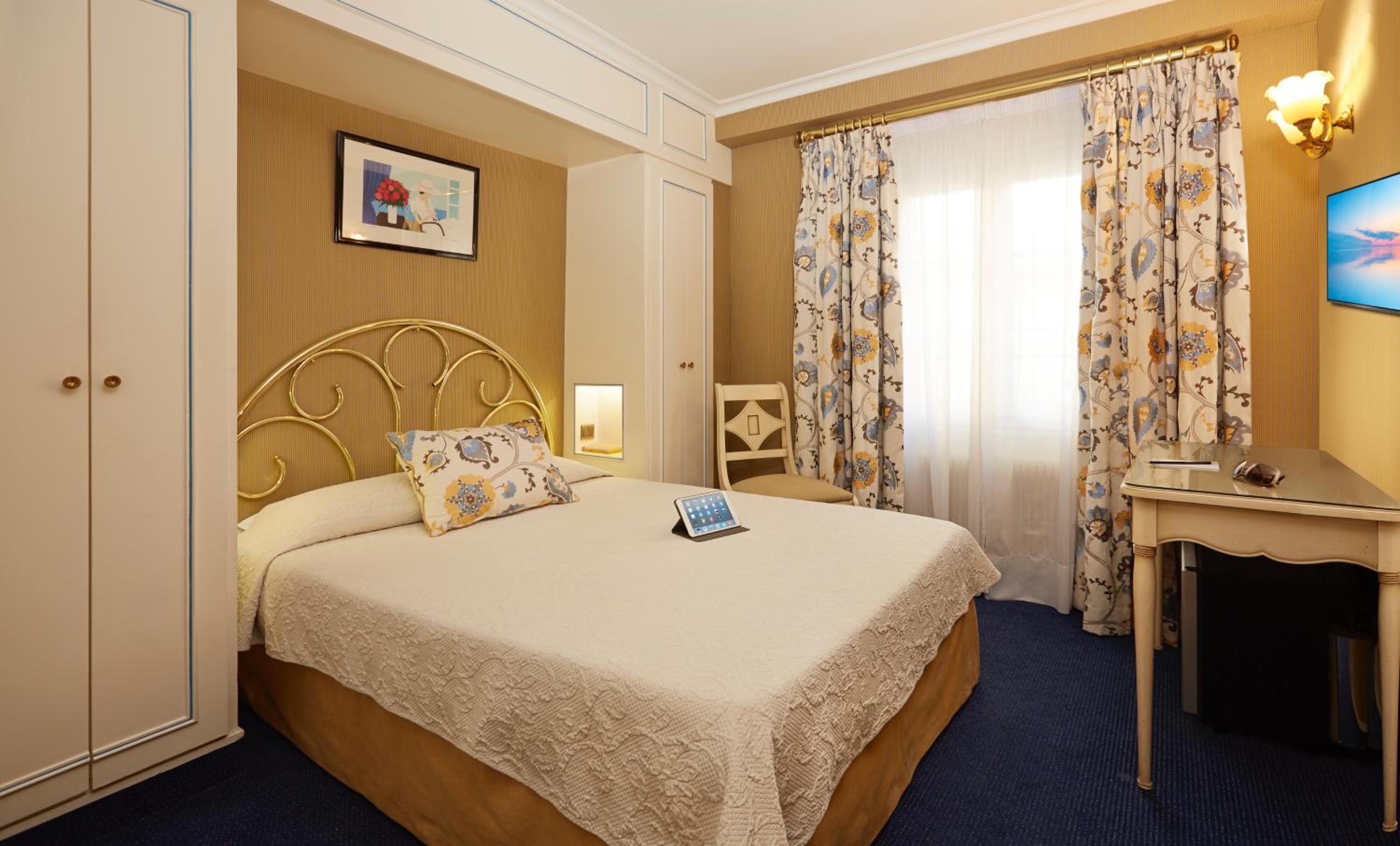 Classic Double Room photo 2