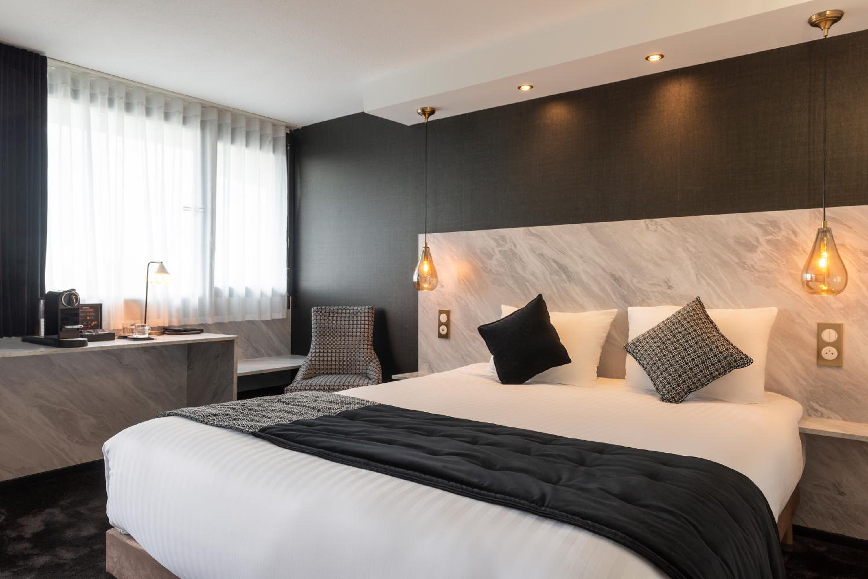  Room Elégance Queen - Photo 12