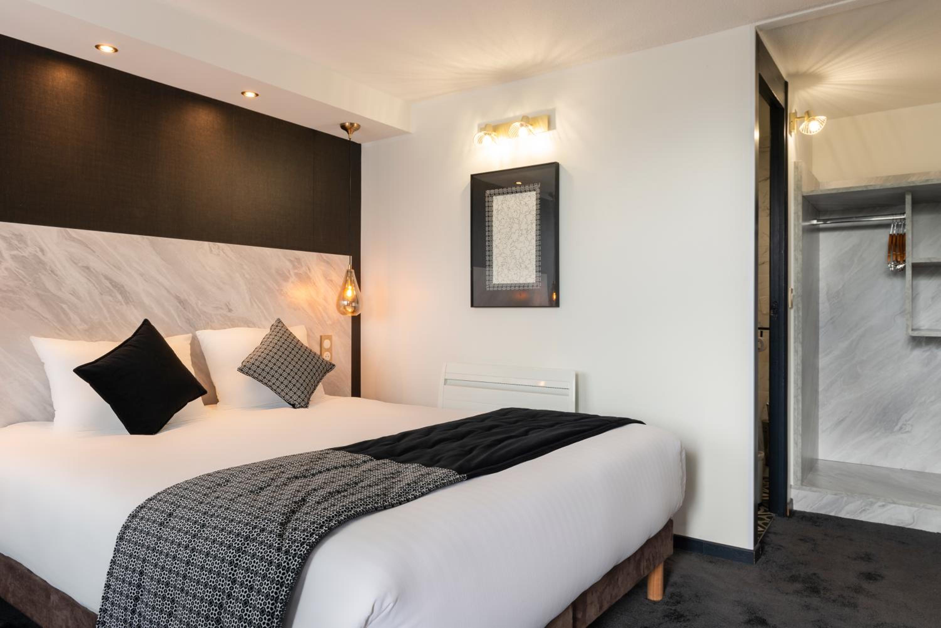  Room Elégance Queen - Photo 11