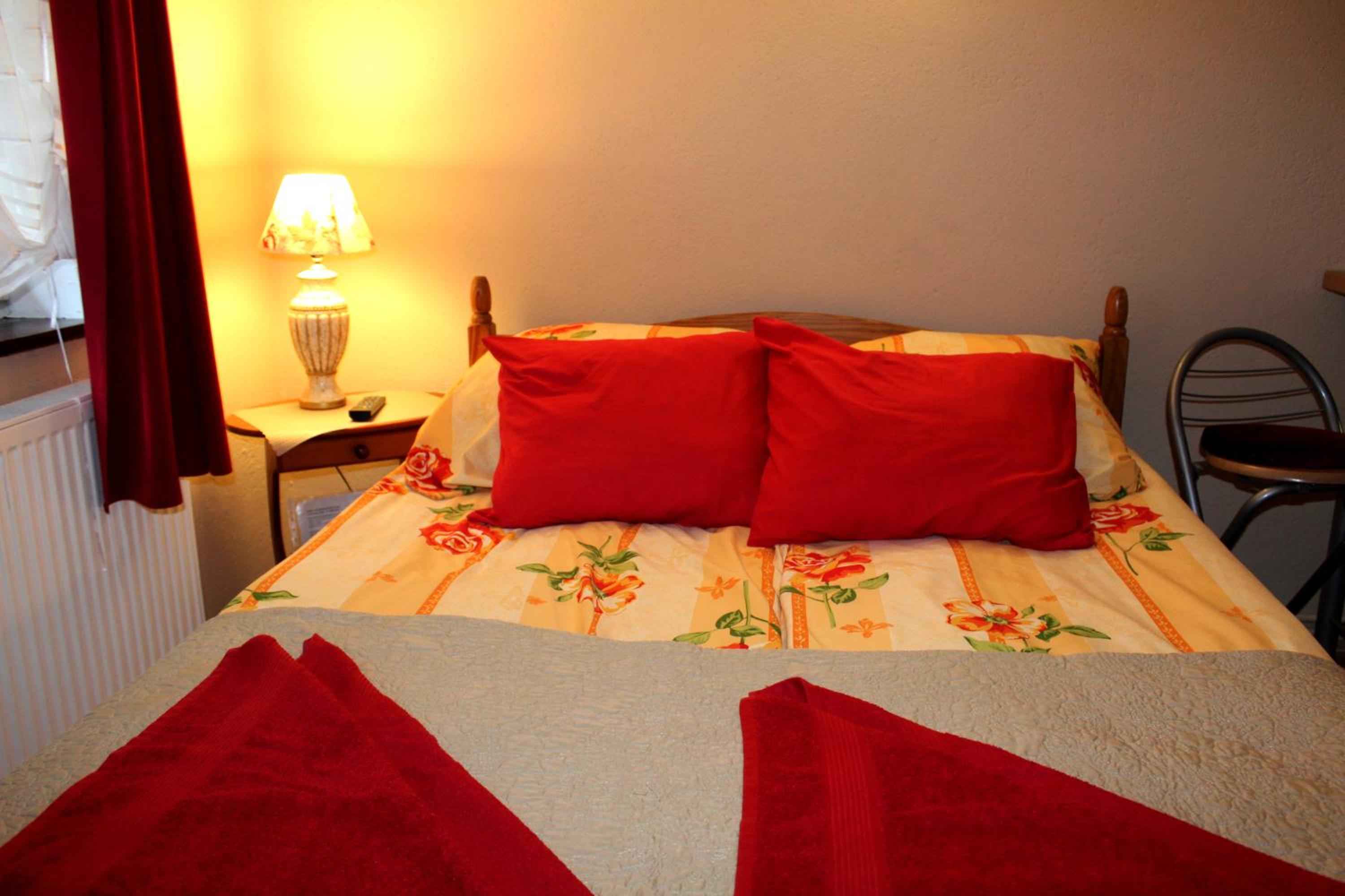 Standard Queen Room - Photo 2