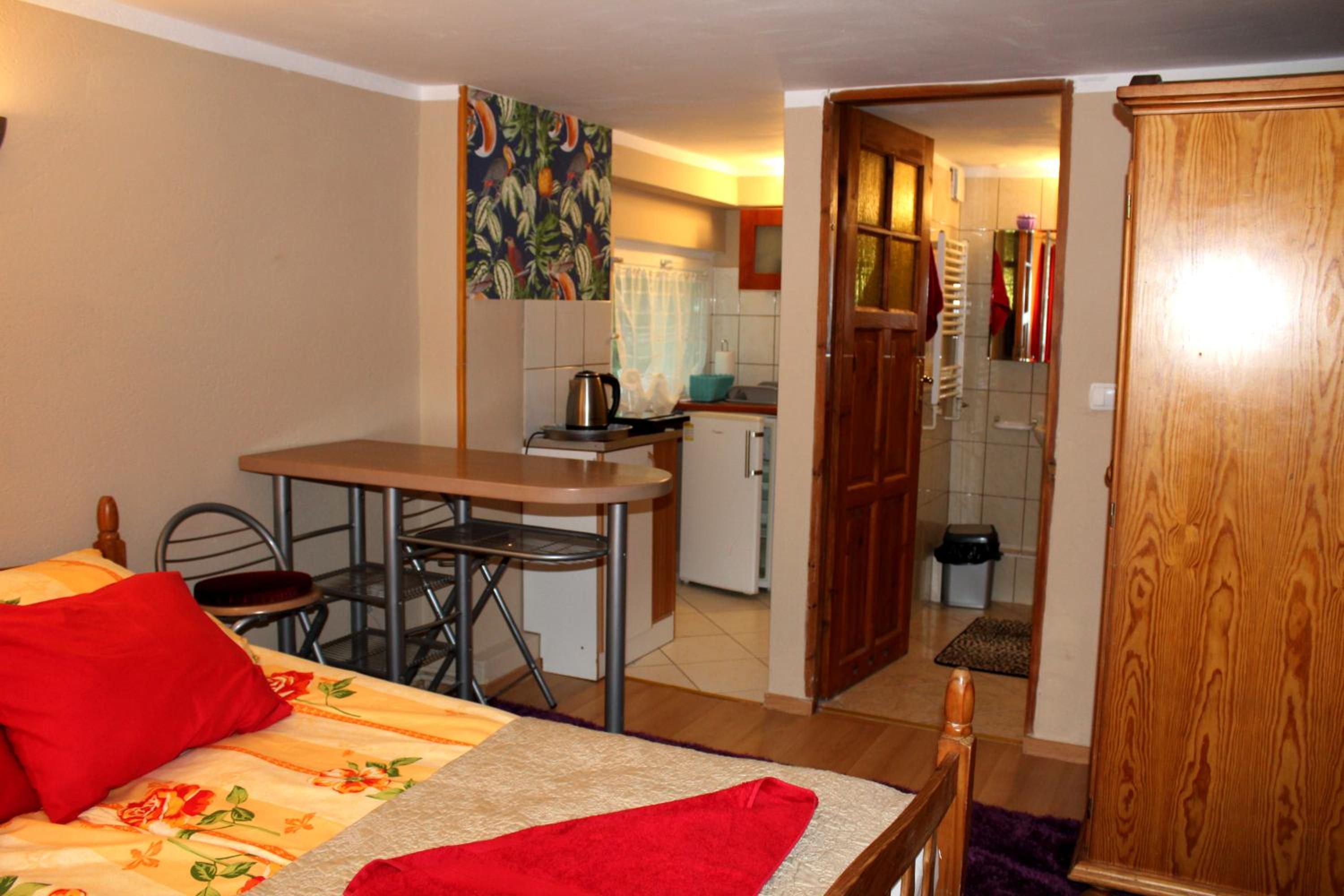 Standard Queen Room - Photo 4
