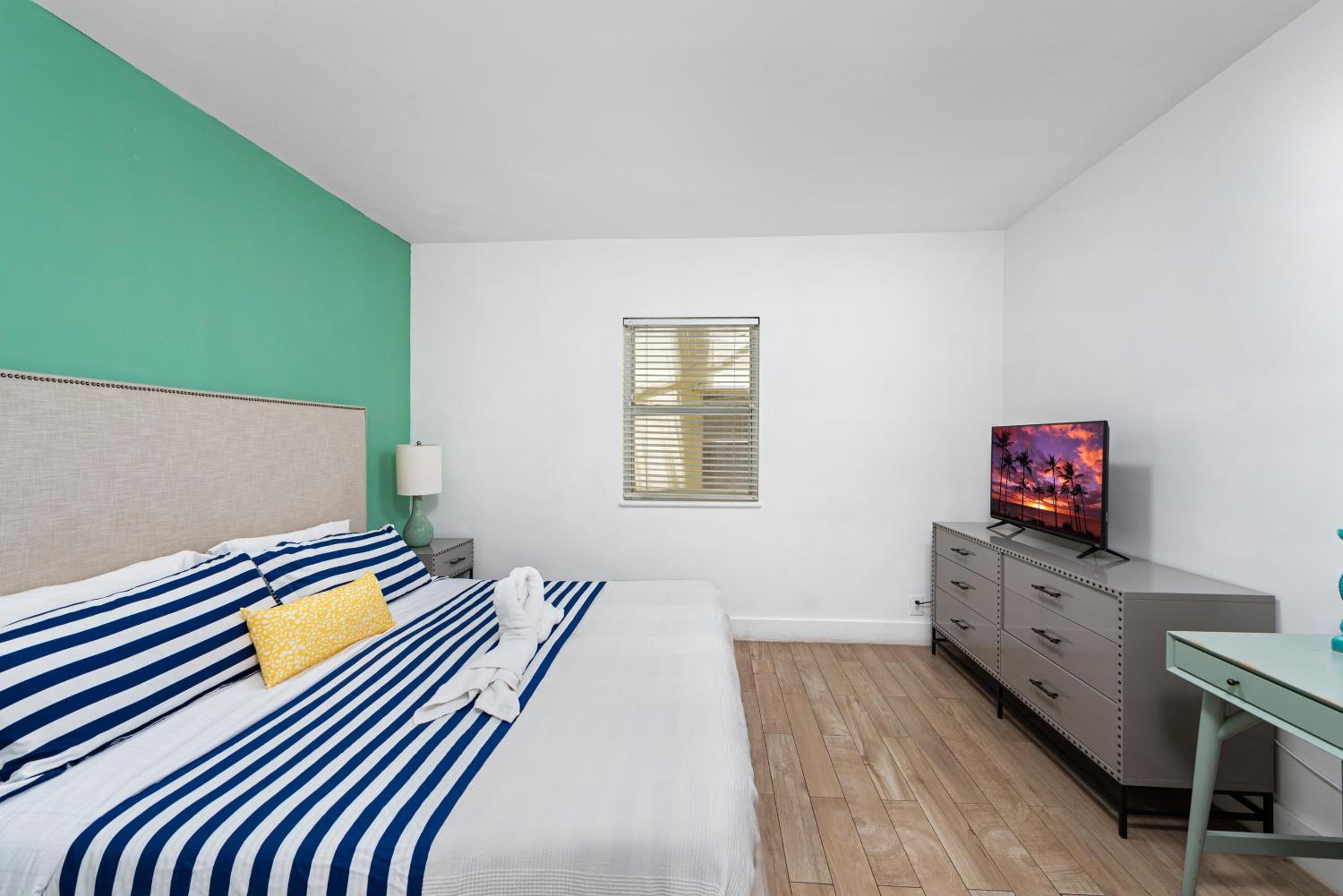 Superior Two Bedroom Apartment with Ocean View