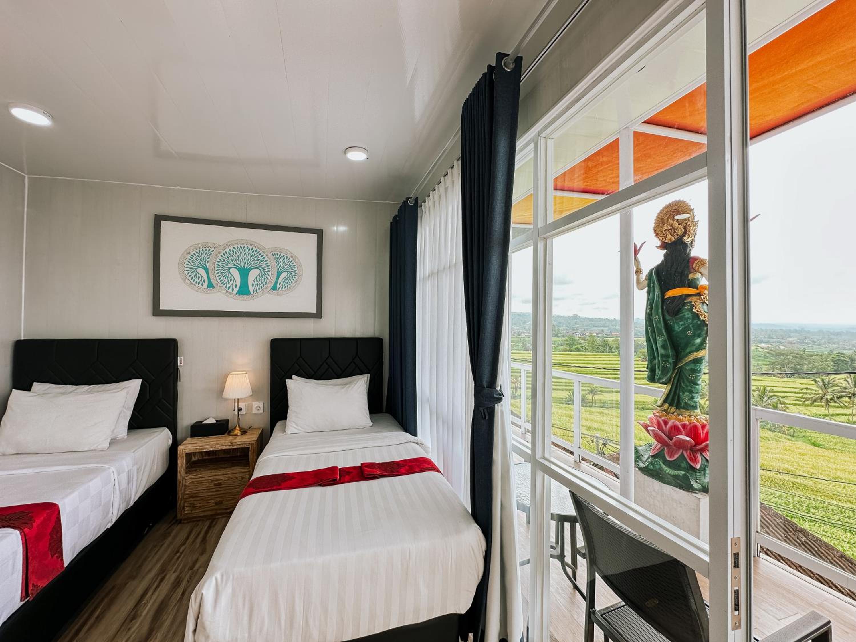 Superior Twin Room photo 2