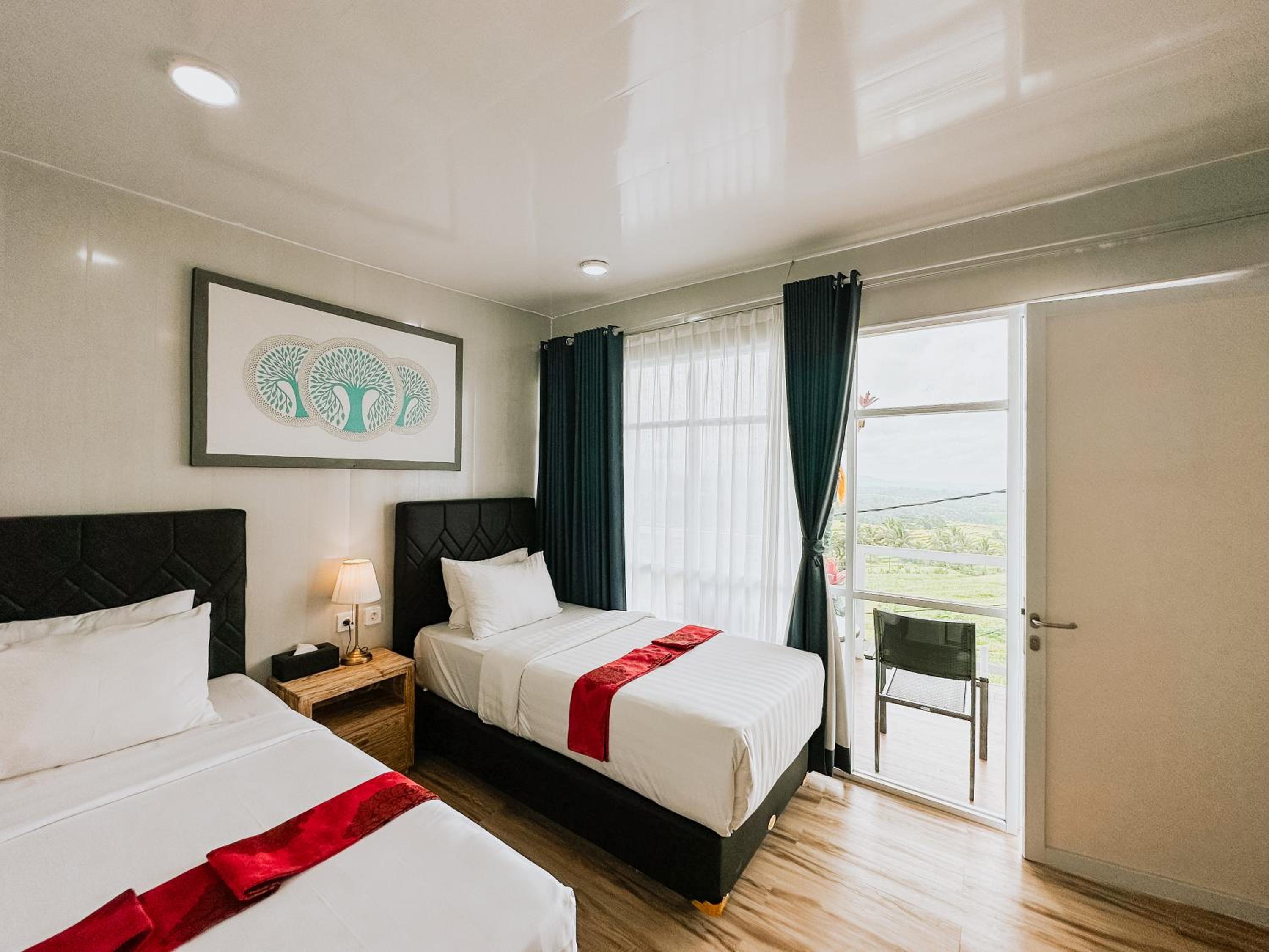 Superior Twin Room photo 3