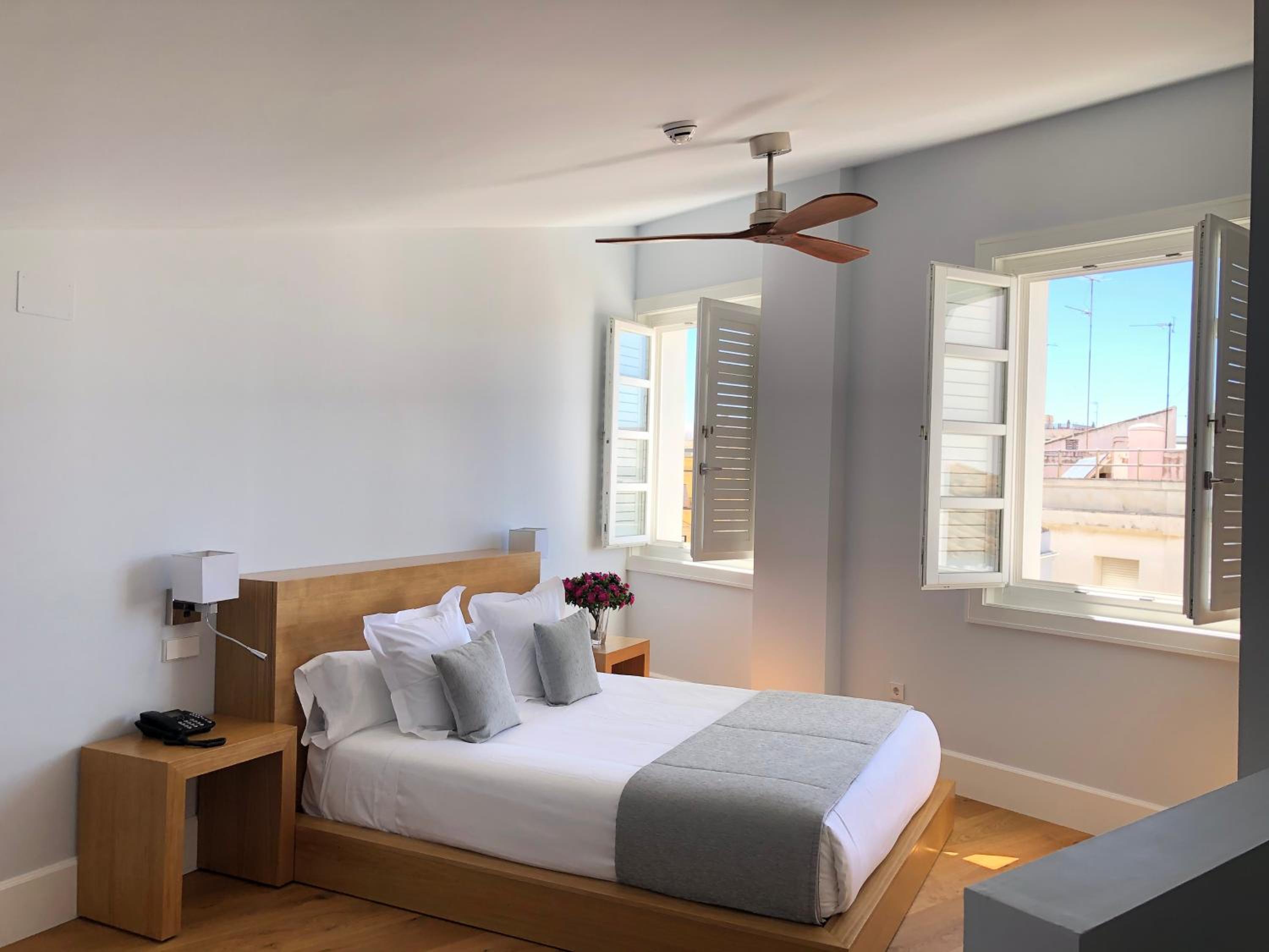 Duplex Suite - Photo 34