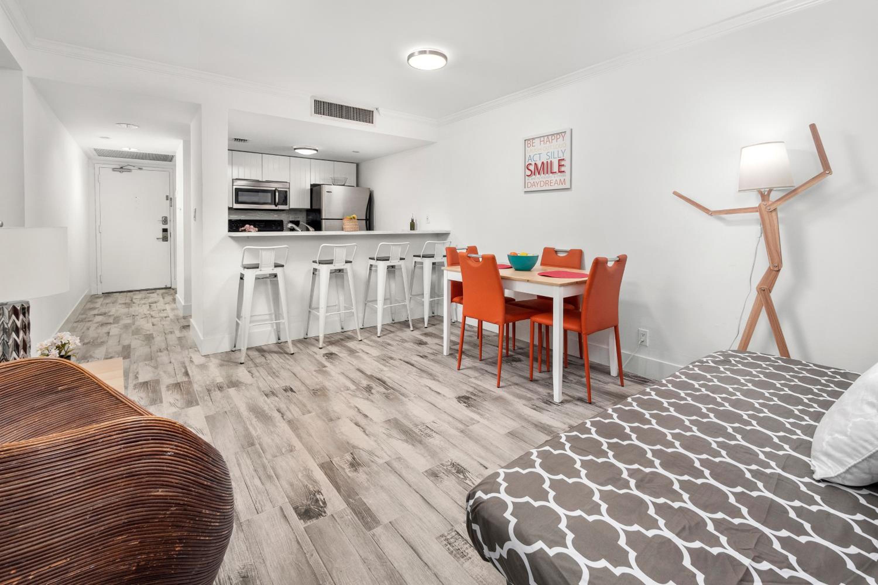 Deluxe Three Bedroom Apartment