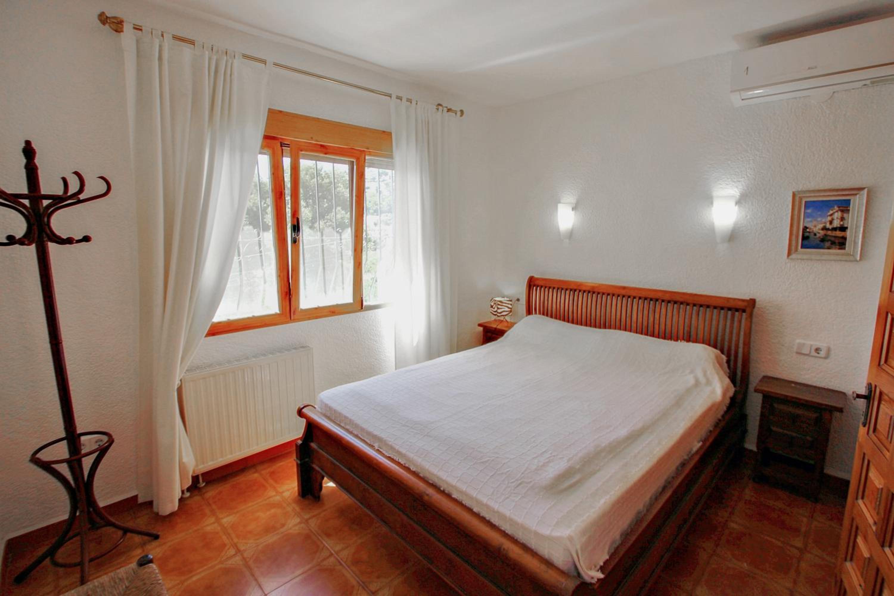 Three-Bedroom House photo 3