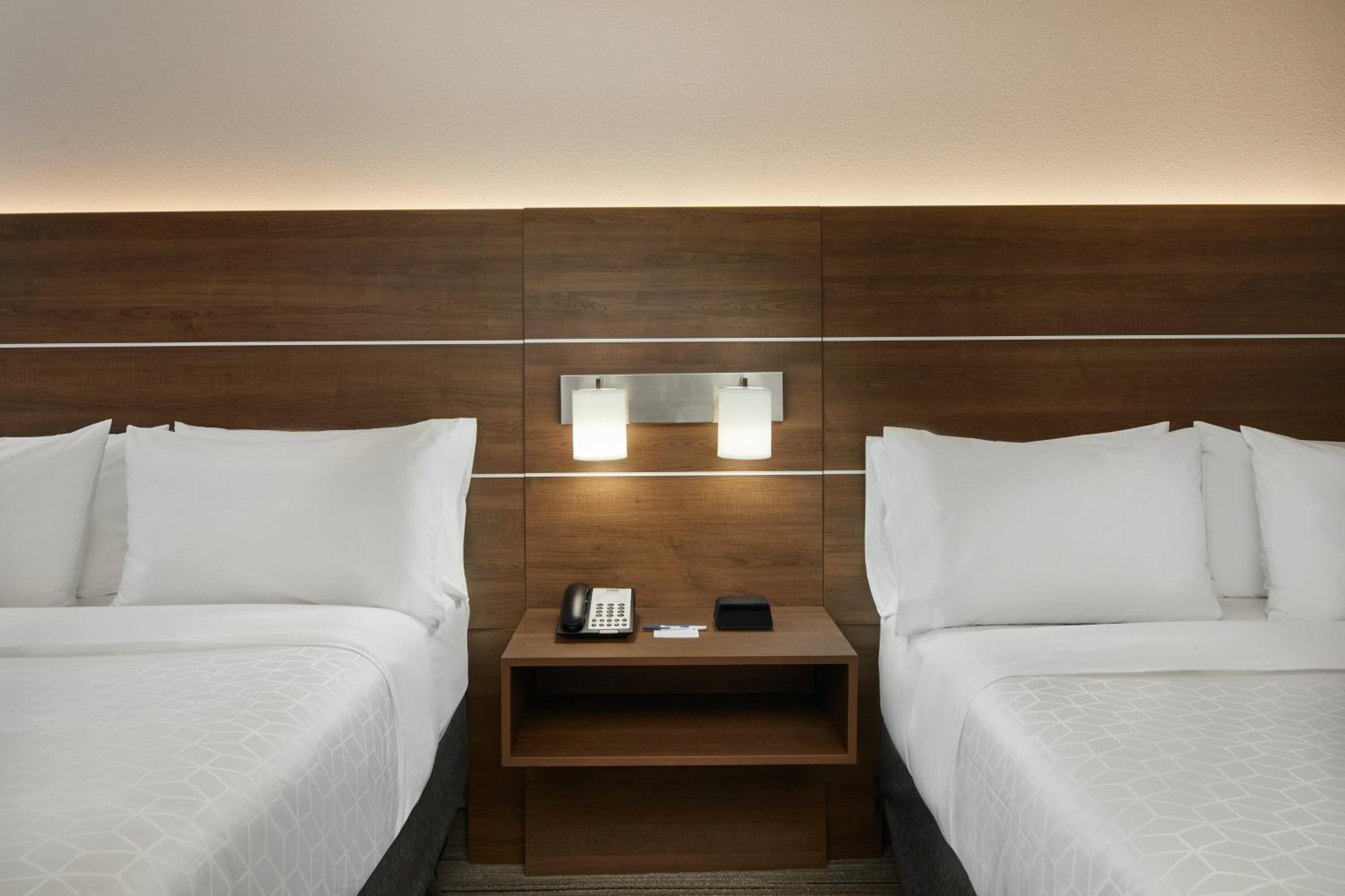 Standard Queen Room with Two Queen Beds - Photo 1