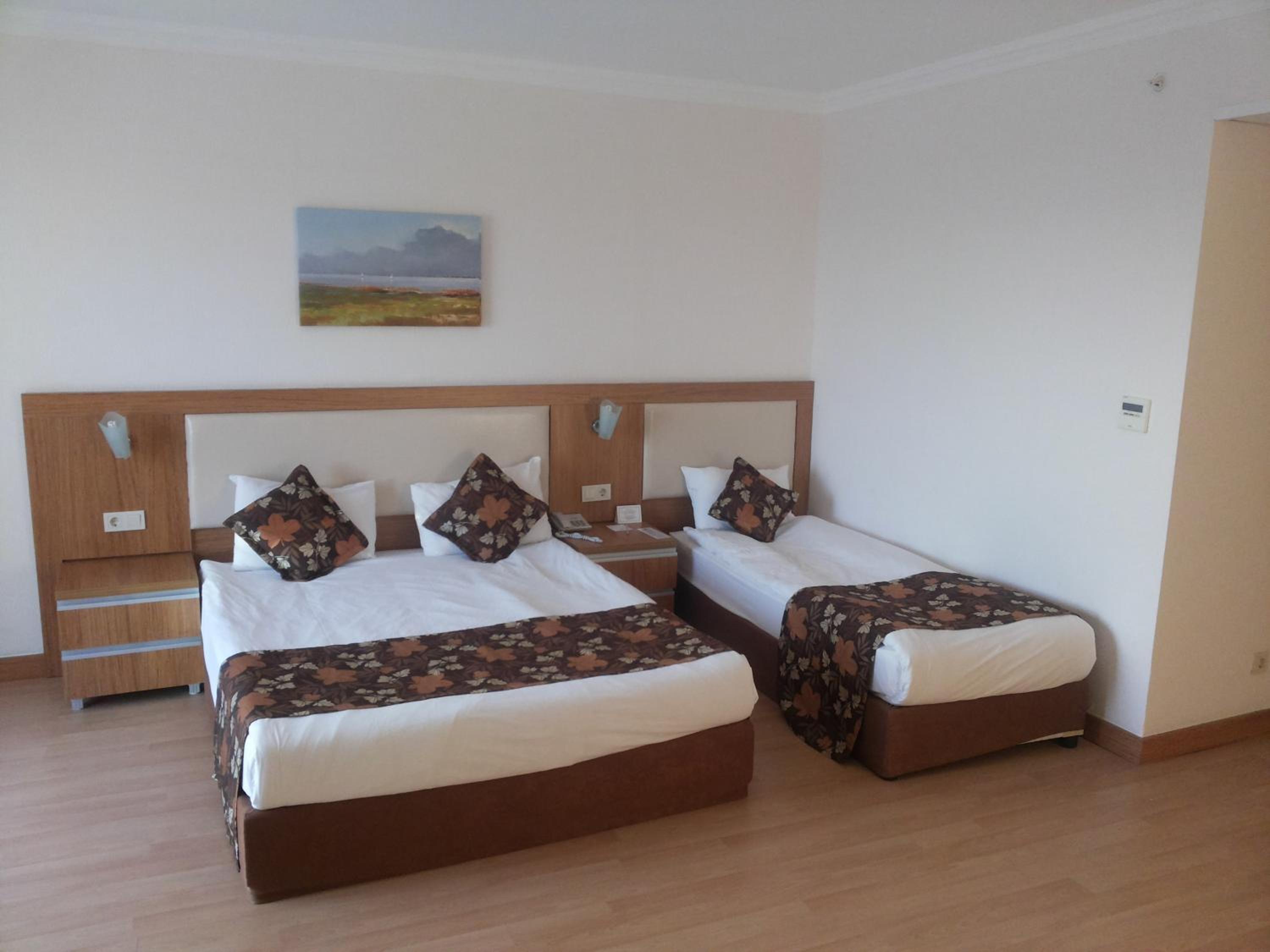 Triple Room - All Inclusive photo 3