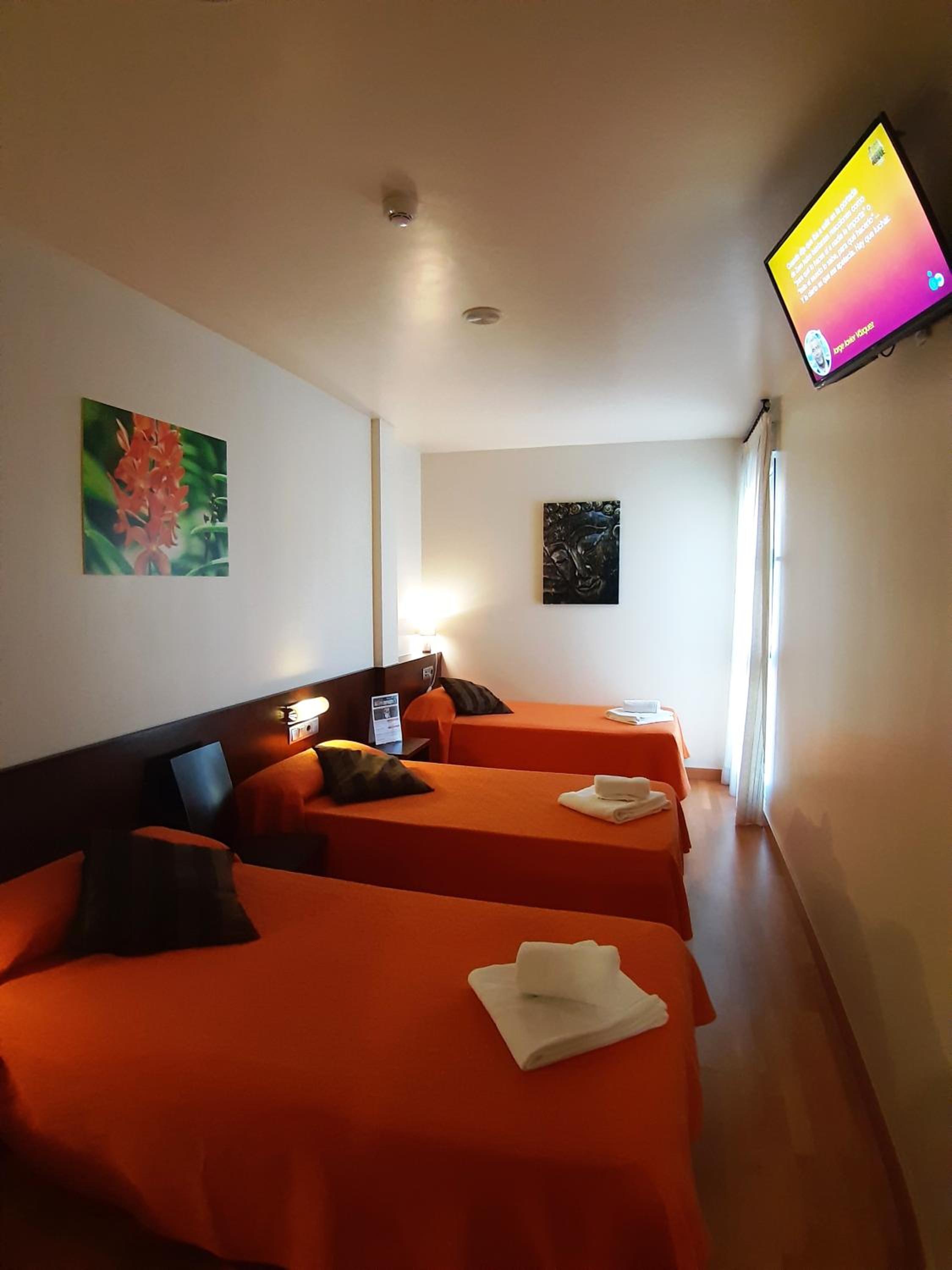 Triple Room - Photo 6