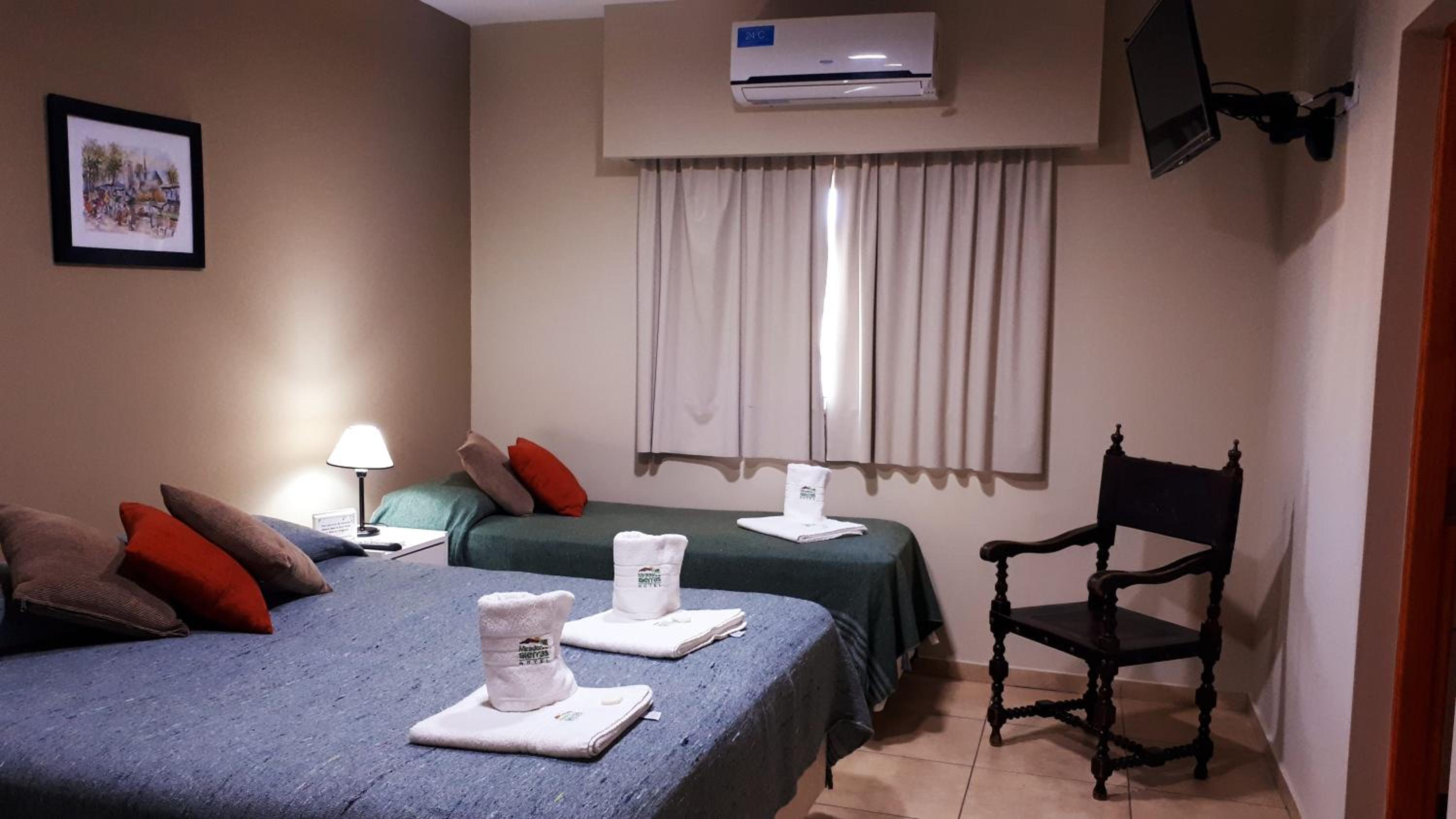 Triple Room