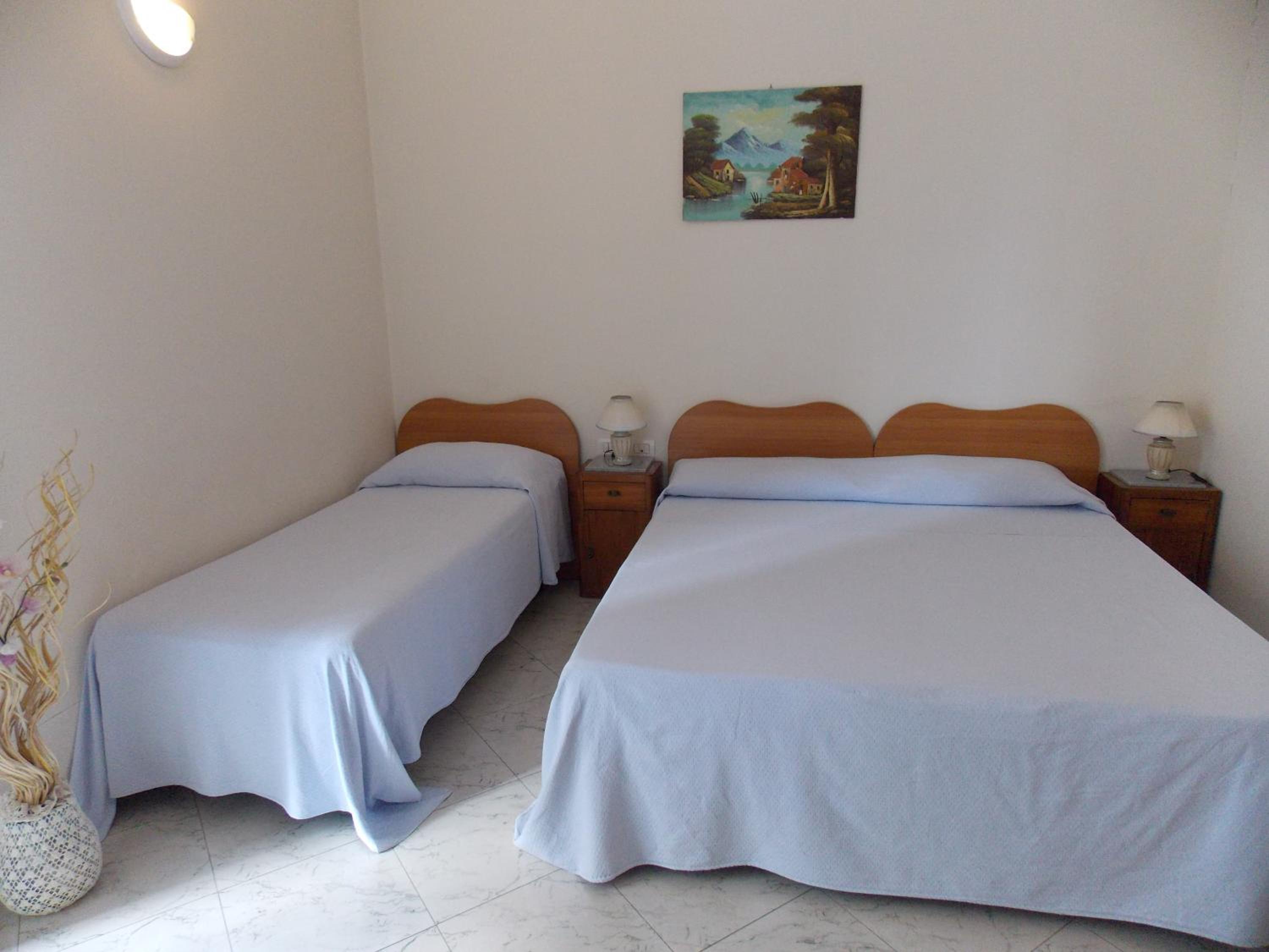 Triple Room - Photo 5