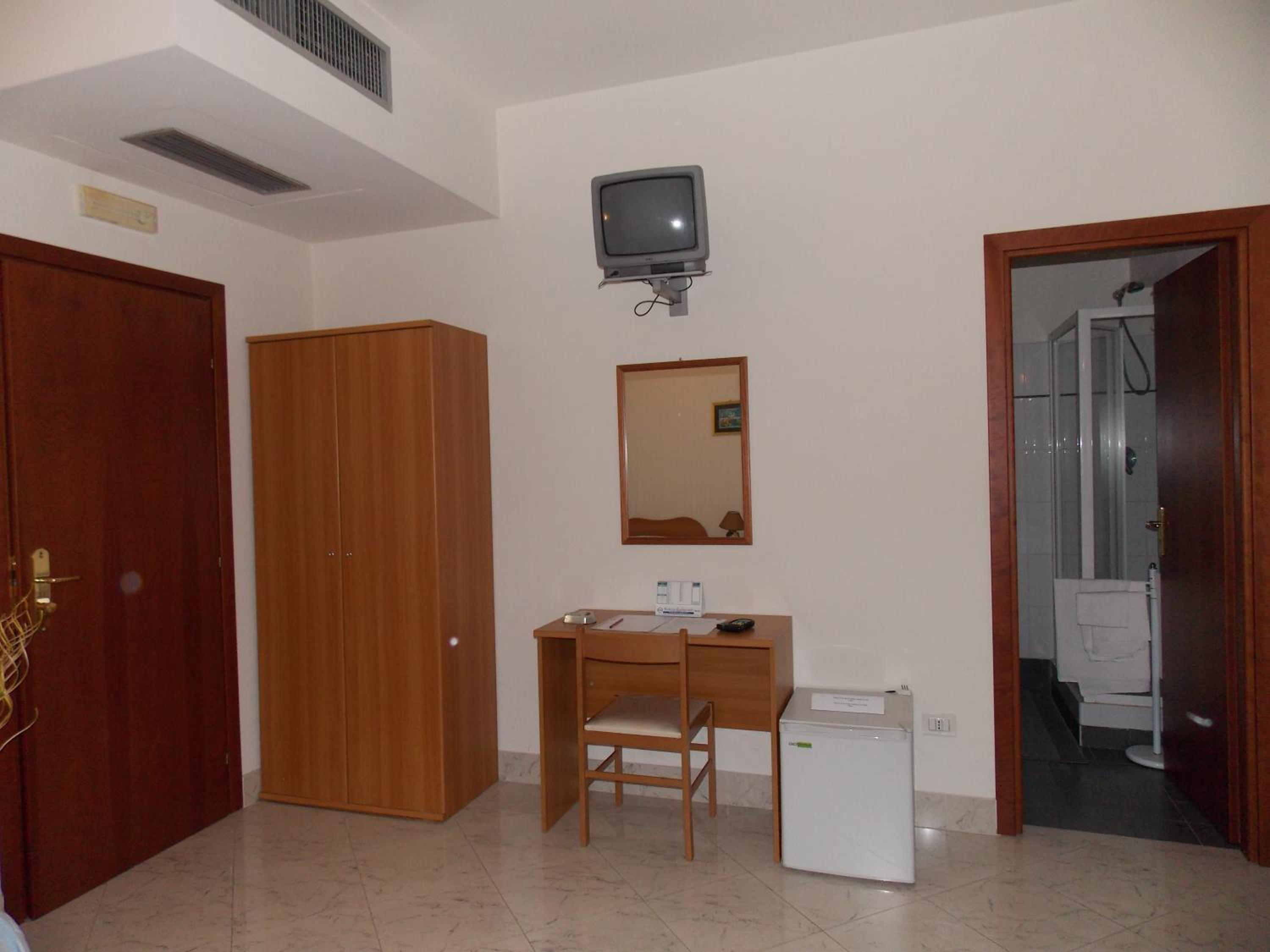 Triple Room - Photo 4