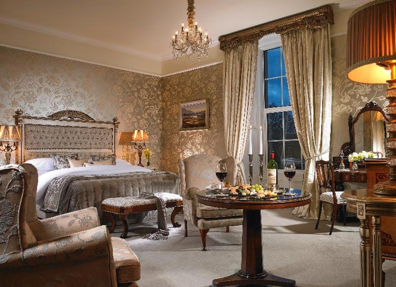 Ambassador Suite photo 1