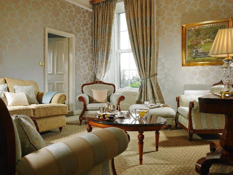 Ambassador Suite photo 3