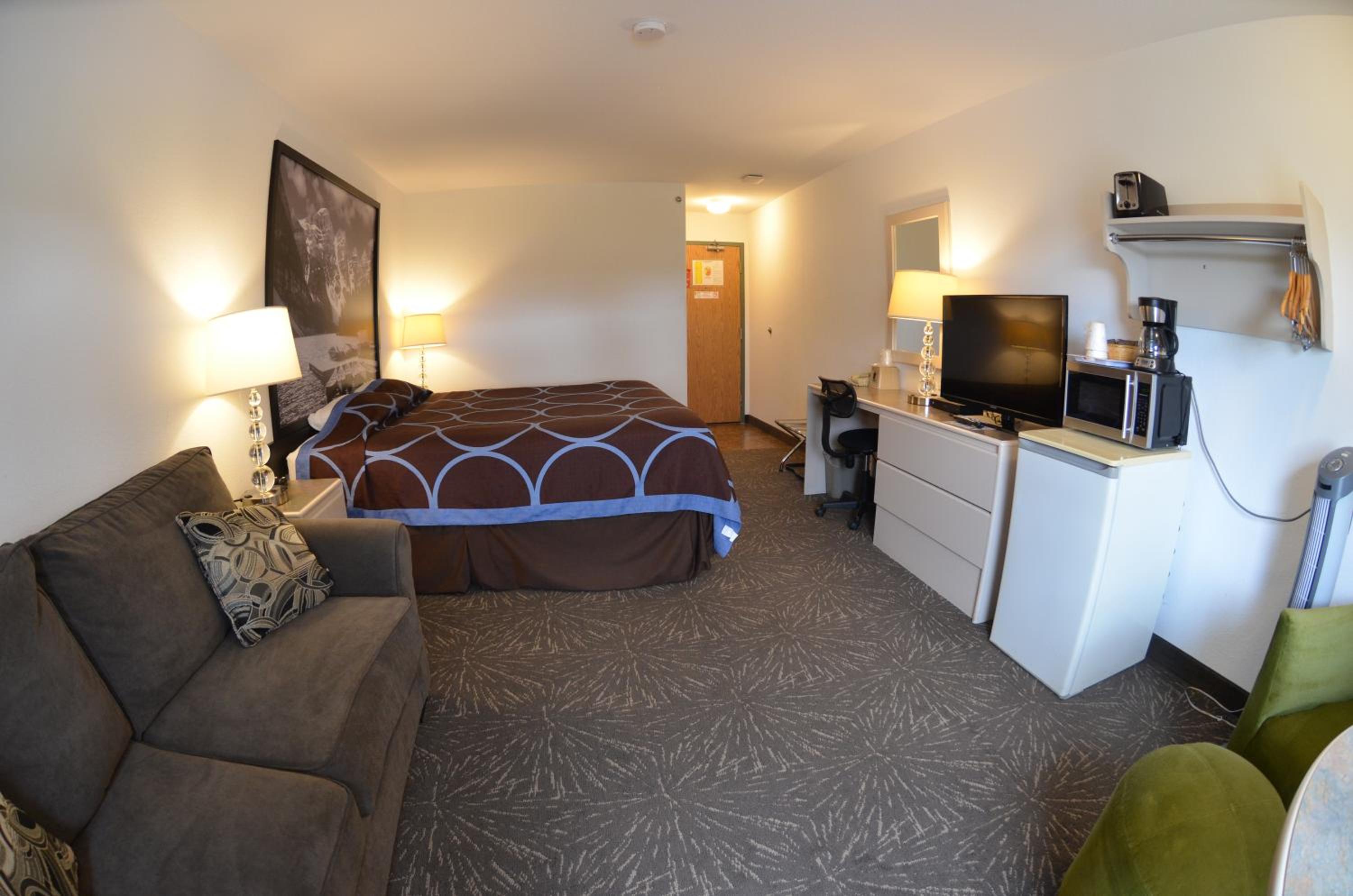 King Room - Second Floor/Non-Smoking photo 3