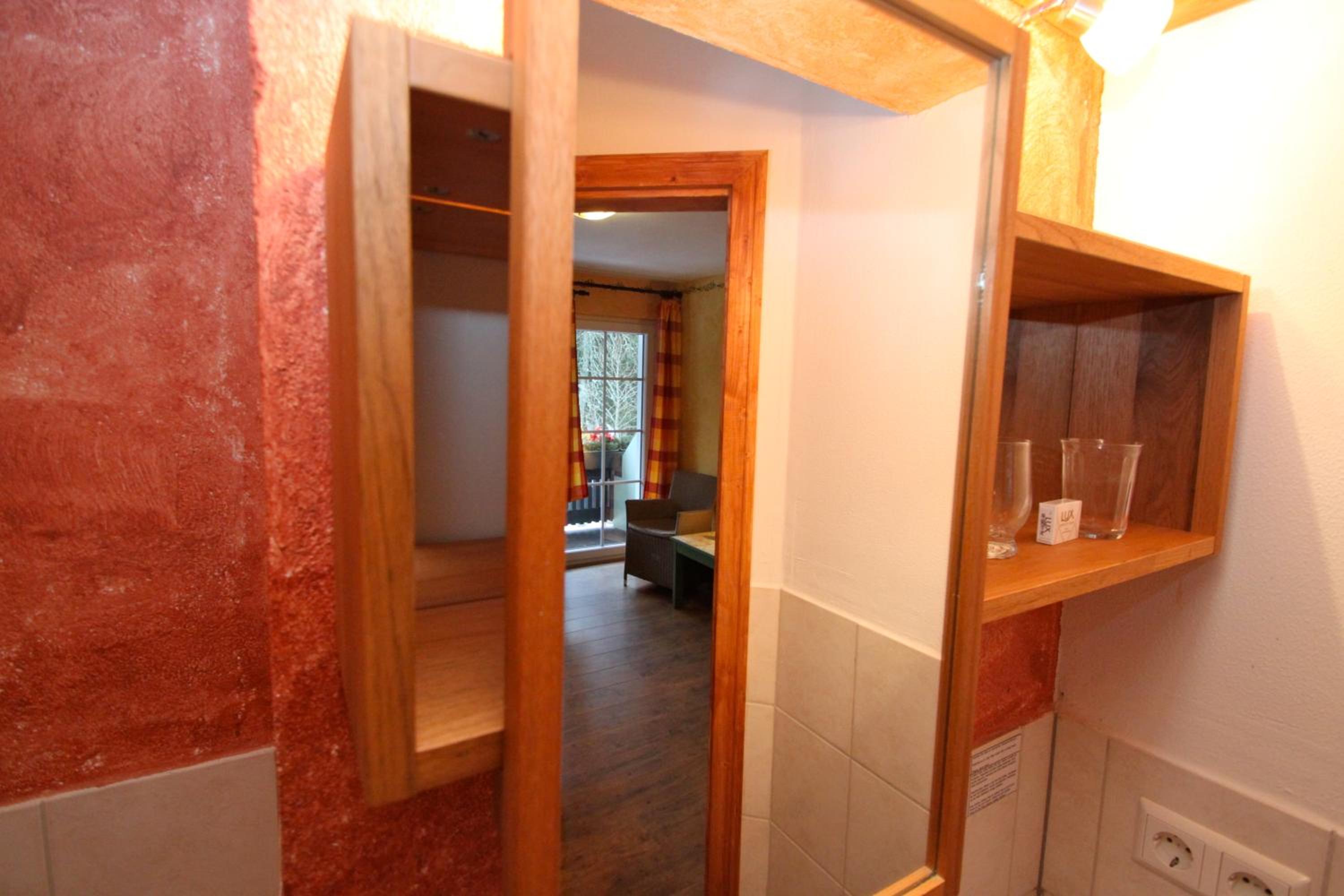 Studio Apartment with Balcony photo 2