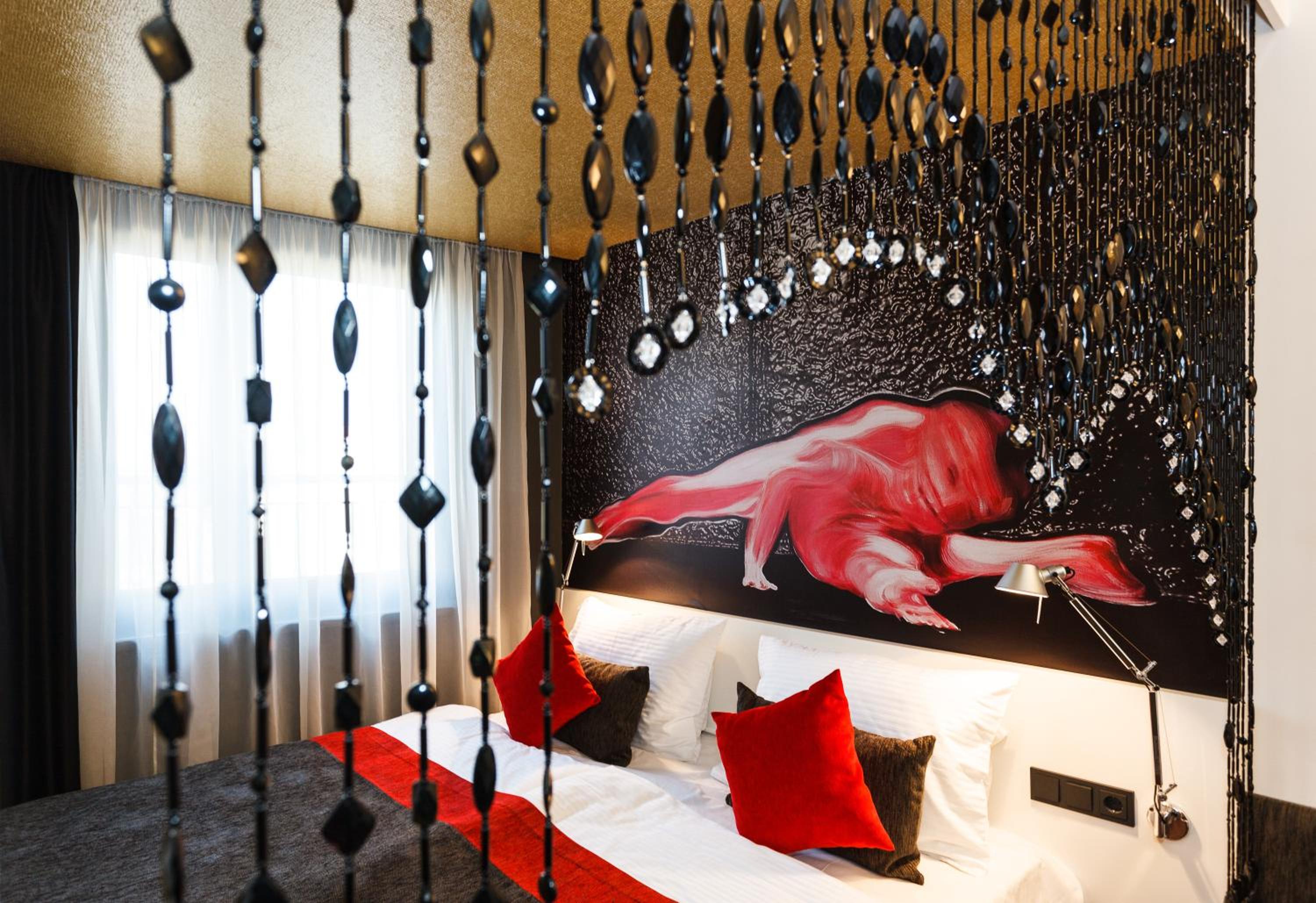 Charm Double Room - Photo 7