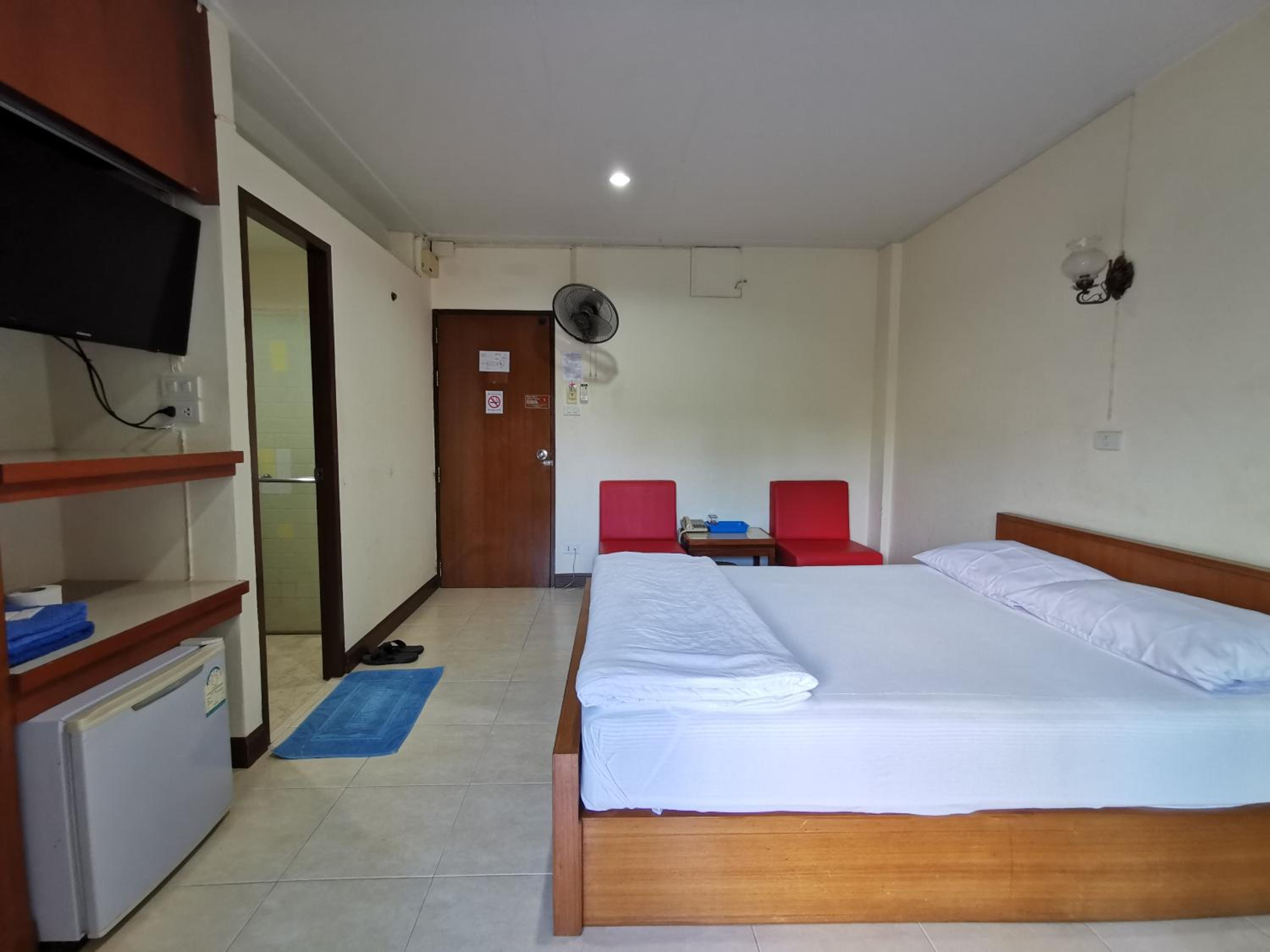 Standard Double Room - Photo 3